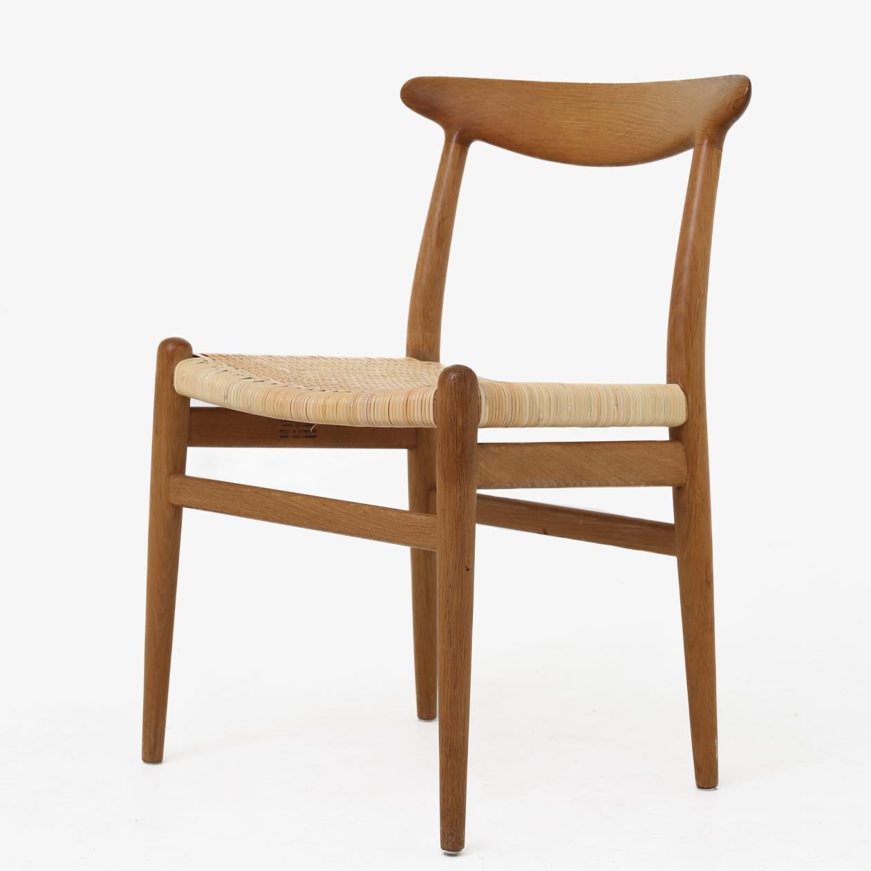 Scandinavian Modern Set of 'W2' Dining Chairs by Hans J. Wegner For Sale