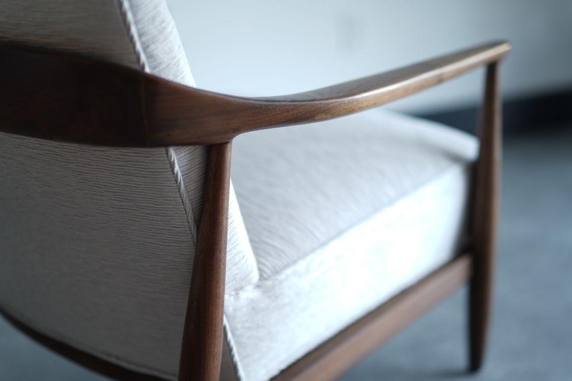 Set of Walnut Lounge Chairs by Erwin Lambeth, C. 1950s in vendita 1