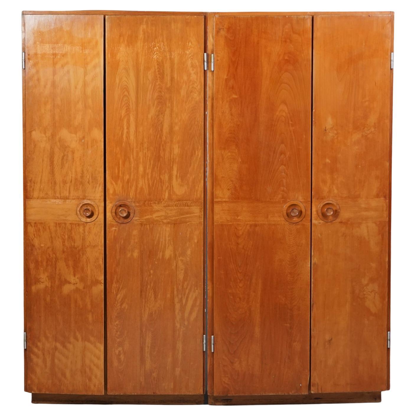 Set di armadi, Attrb. Runar Engblom, Finlandia, anni 
1950 in vendita