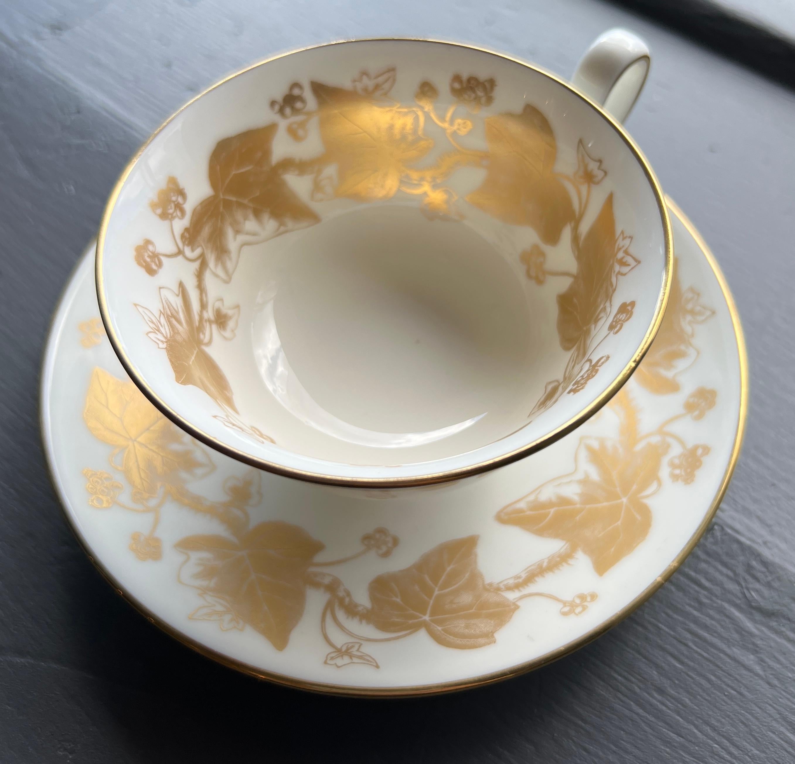 Set of Wedgewood Bone China - Pattern: Gold Leaf Ivy Circa 1970 2
