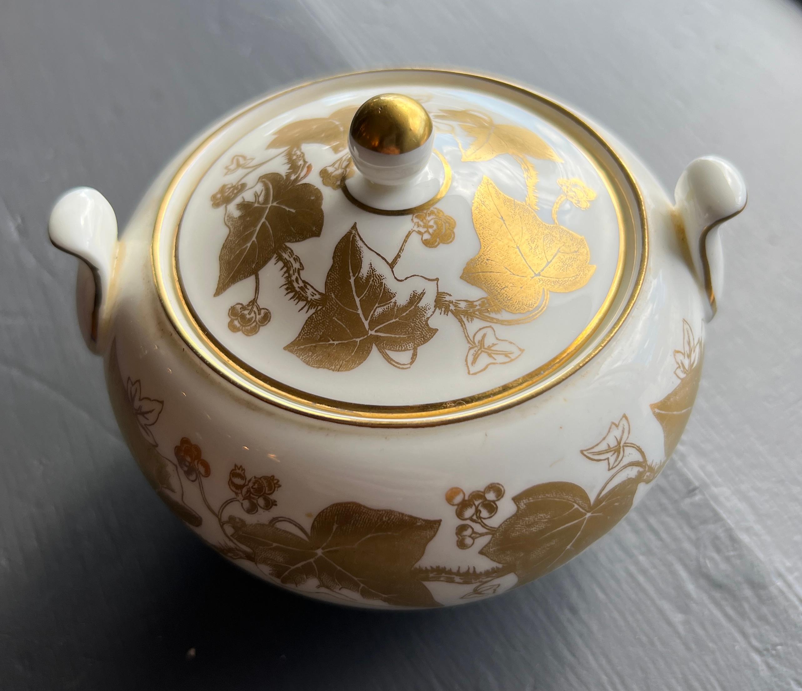 Set of Wedgewood Bone China - Pattern: Gold Leaf Ivy Circa 1970 9