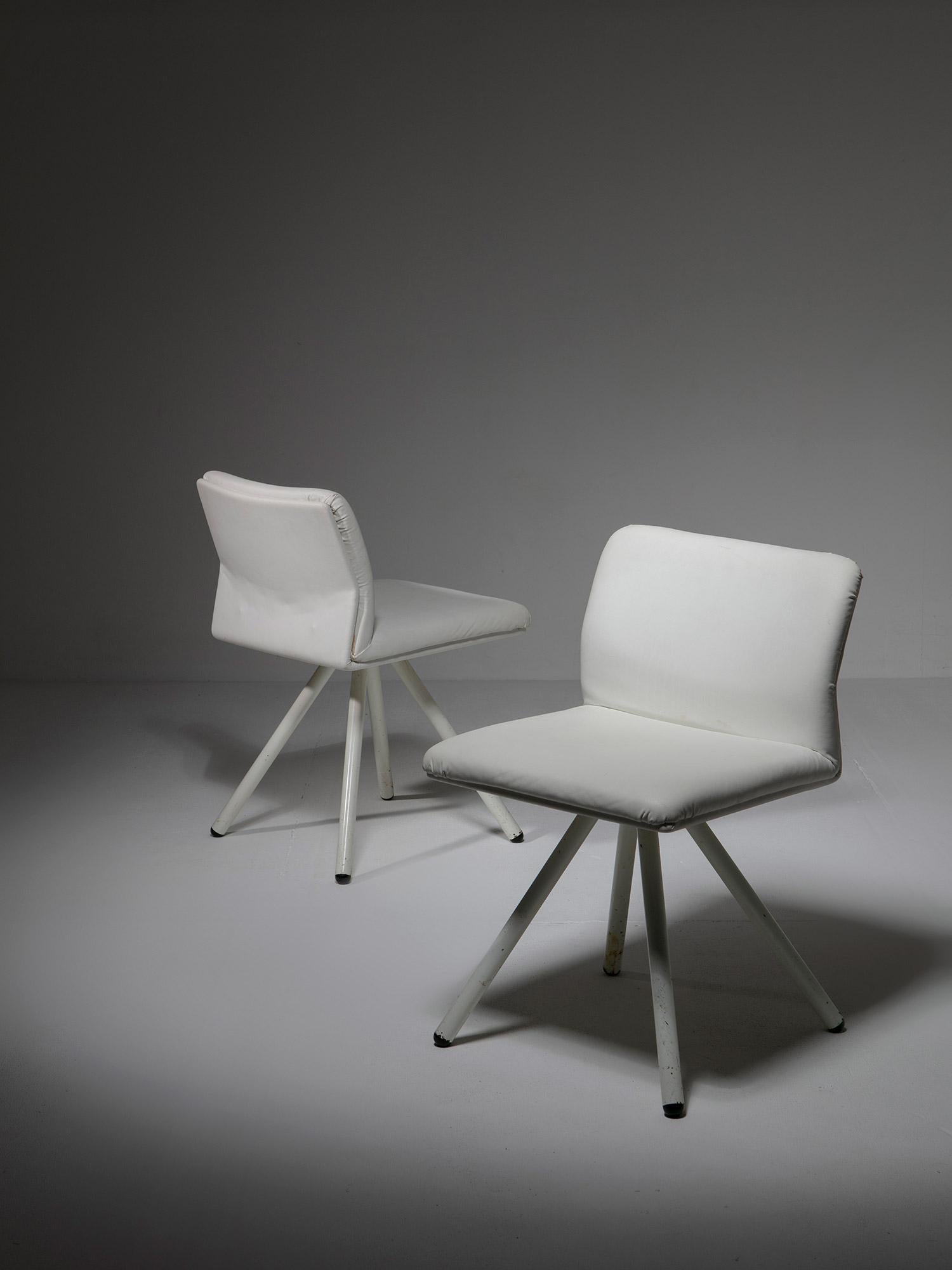 Italian 70s white leather chairs.
Six pieces, also available as a pair or a set of four.
Price for a single chair.