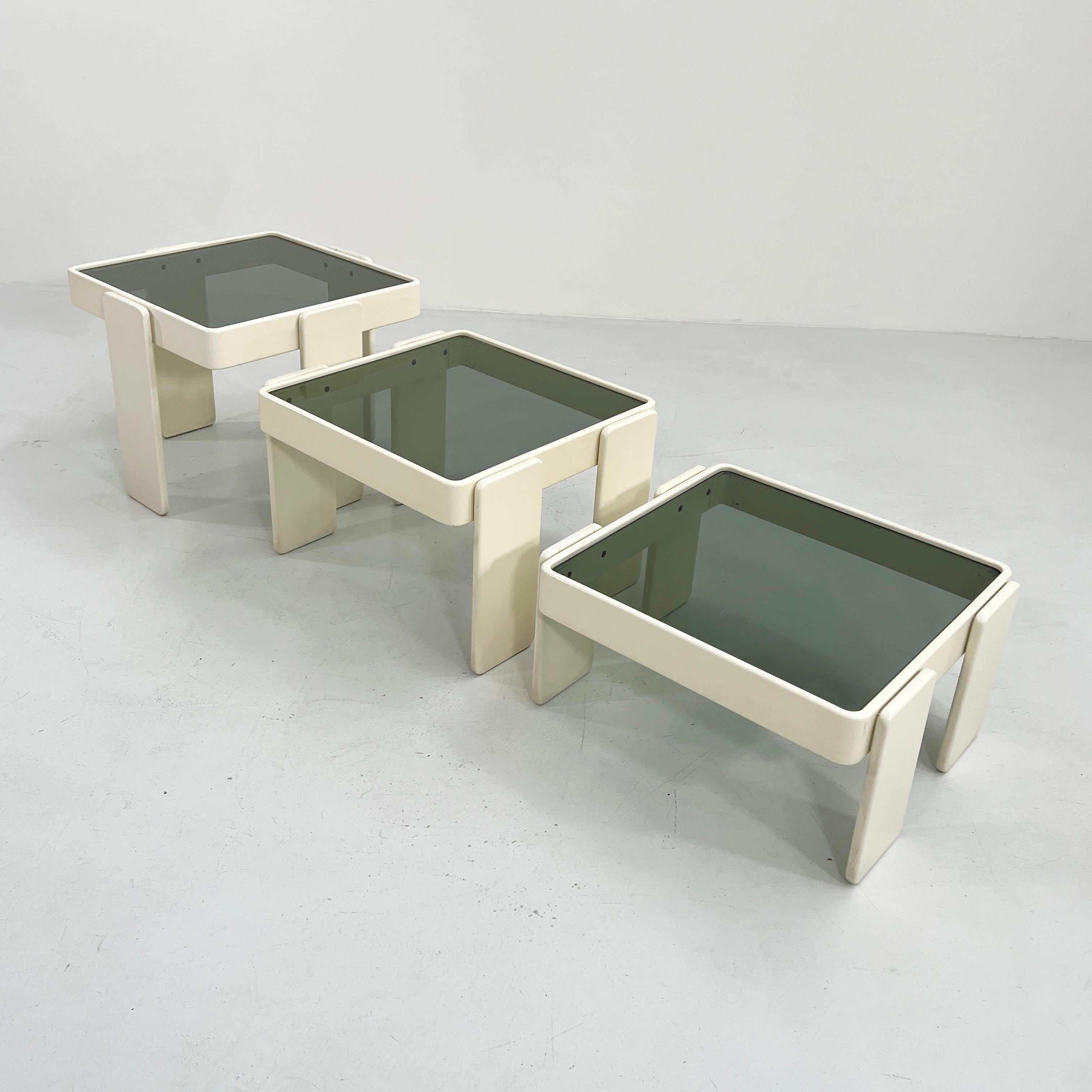 Set of White Nesting Tables by Gianfranco Frattini for Cassina, 1970s In Good Condition In Ixelles, Bruxelles
