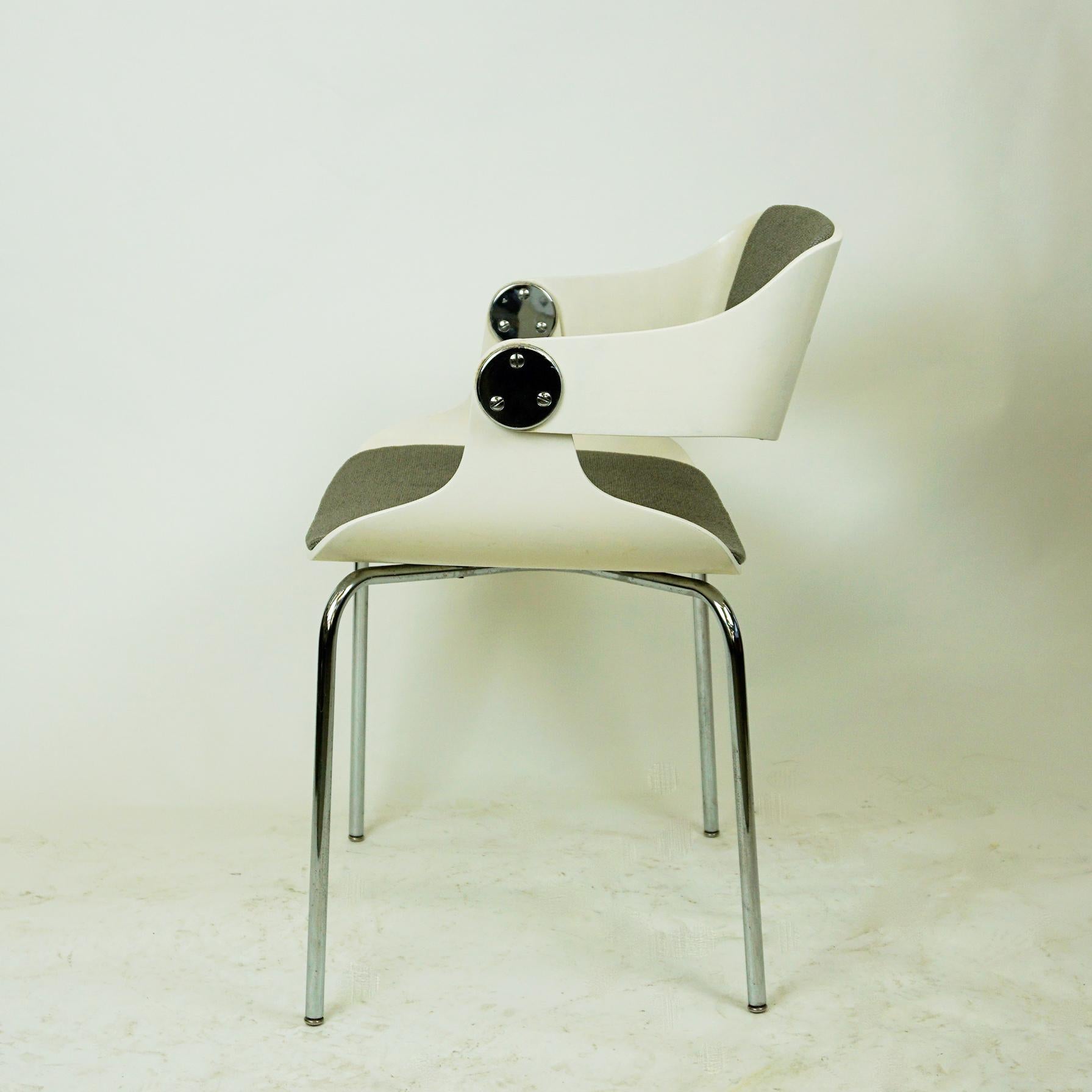 Ère spatiale Chaise blanche de l'ère spatiale et tissu gris d'Eugen Schmidt, Allemagne en vente
