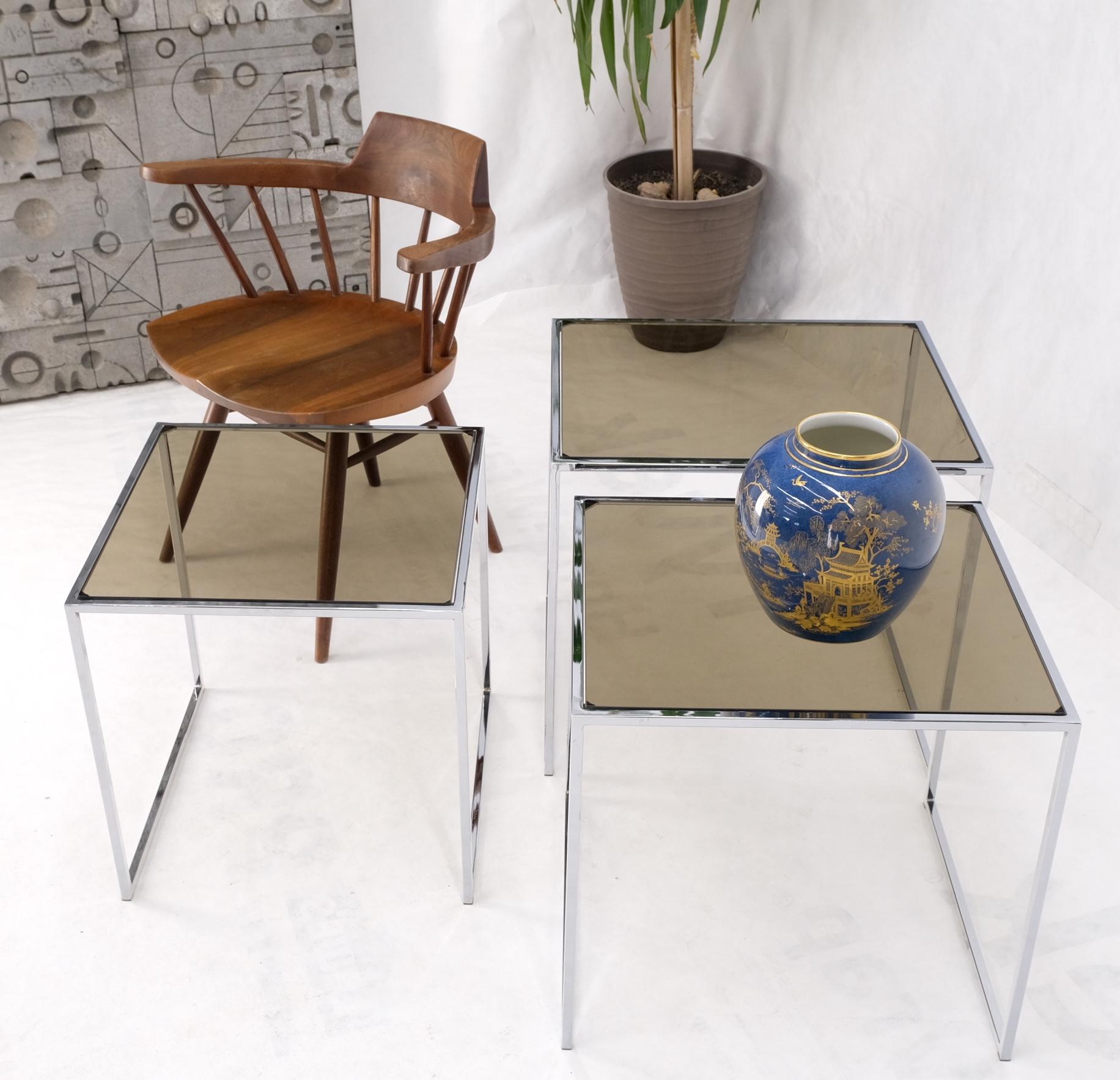 Set of Wide Rectangle Shape Chrome & Smoked Glass Nesting End Side Tables For Sale 5