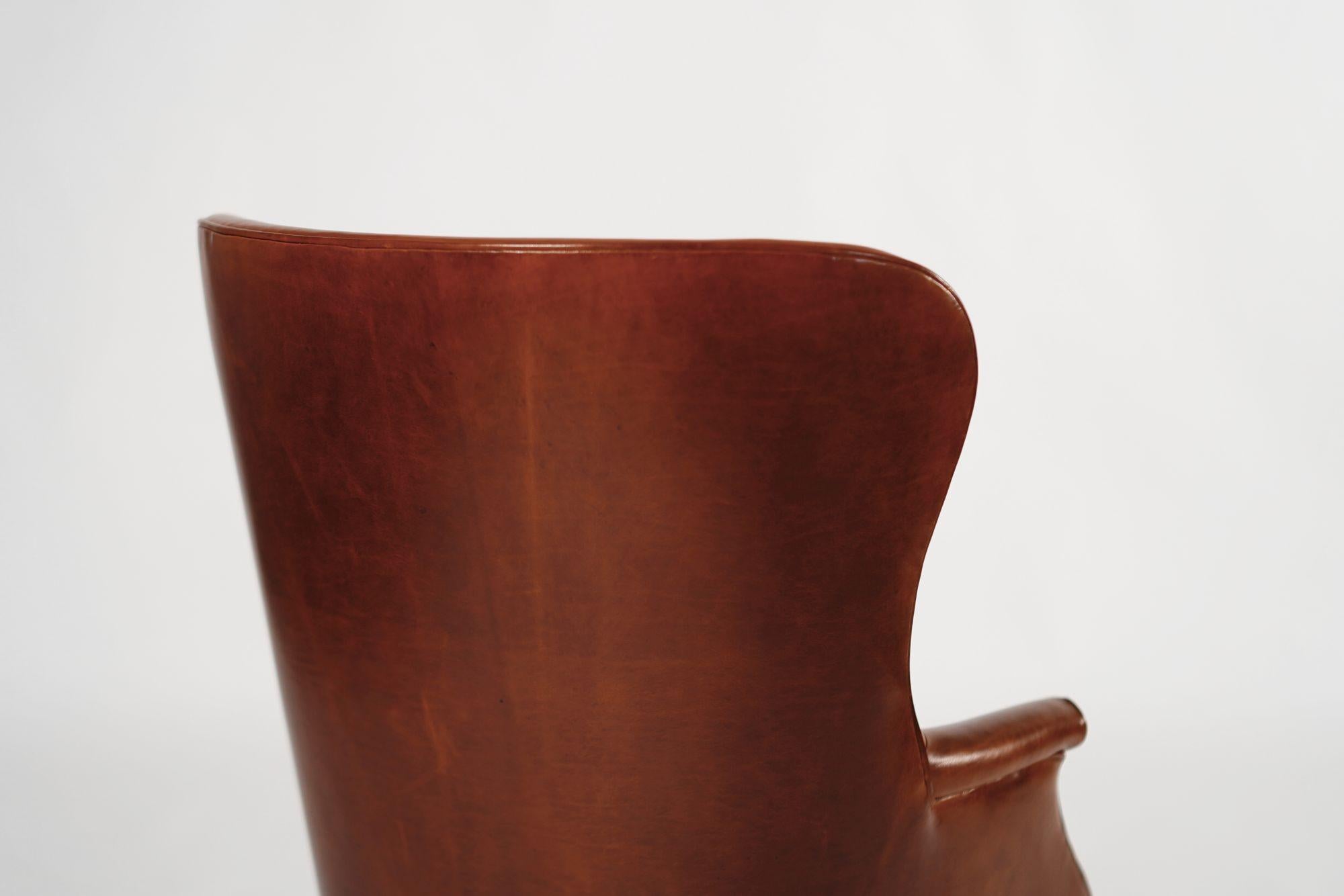 Set di poltrone Wingback in pelle cognac, C.C. anni '50 in vendita 5