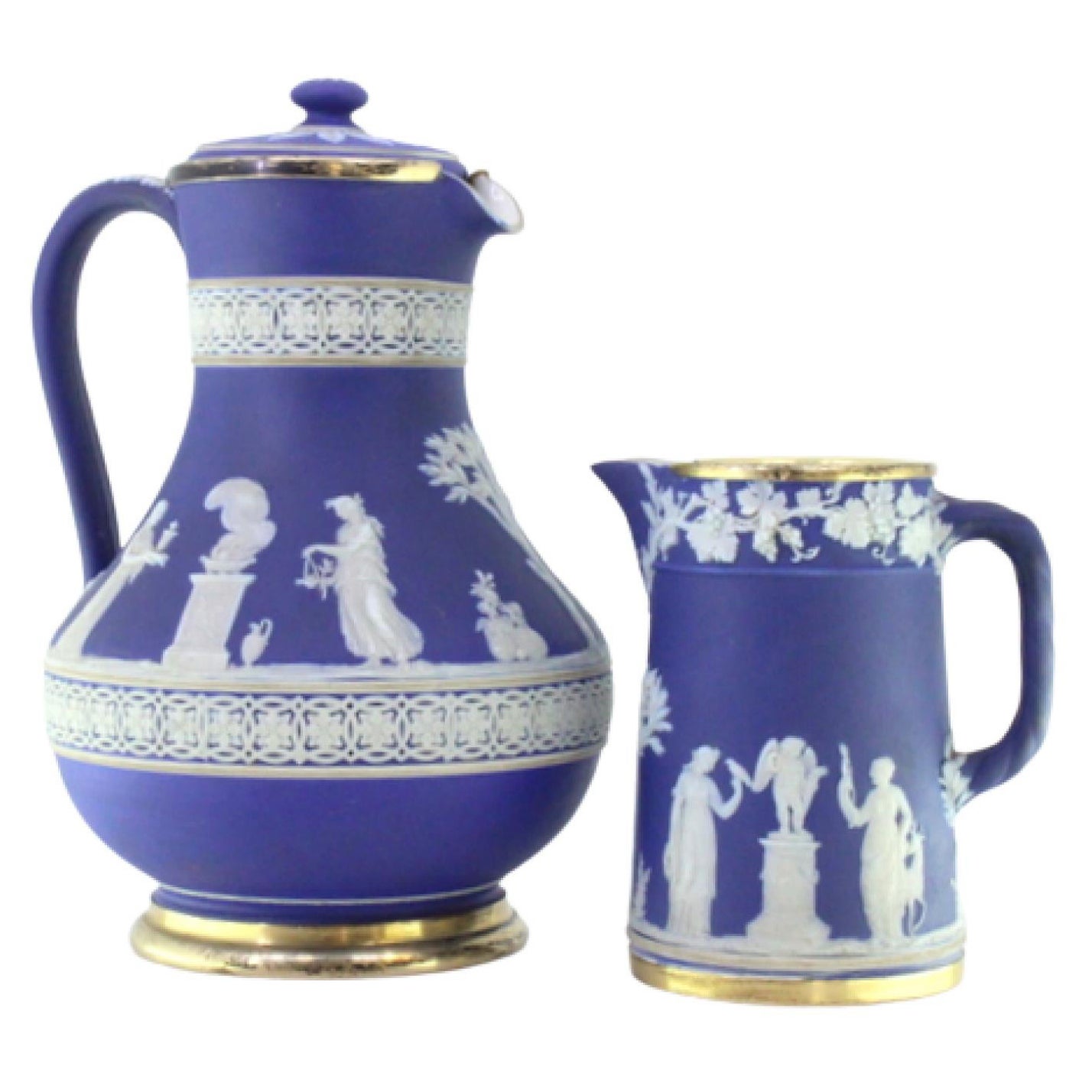 Set of wine jug
mug in relief porcelain w/ Roman figures
silver applications