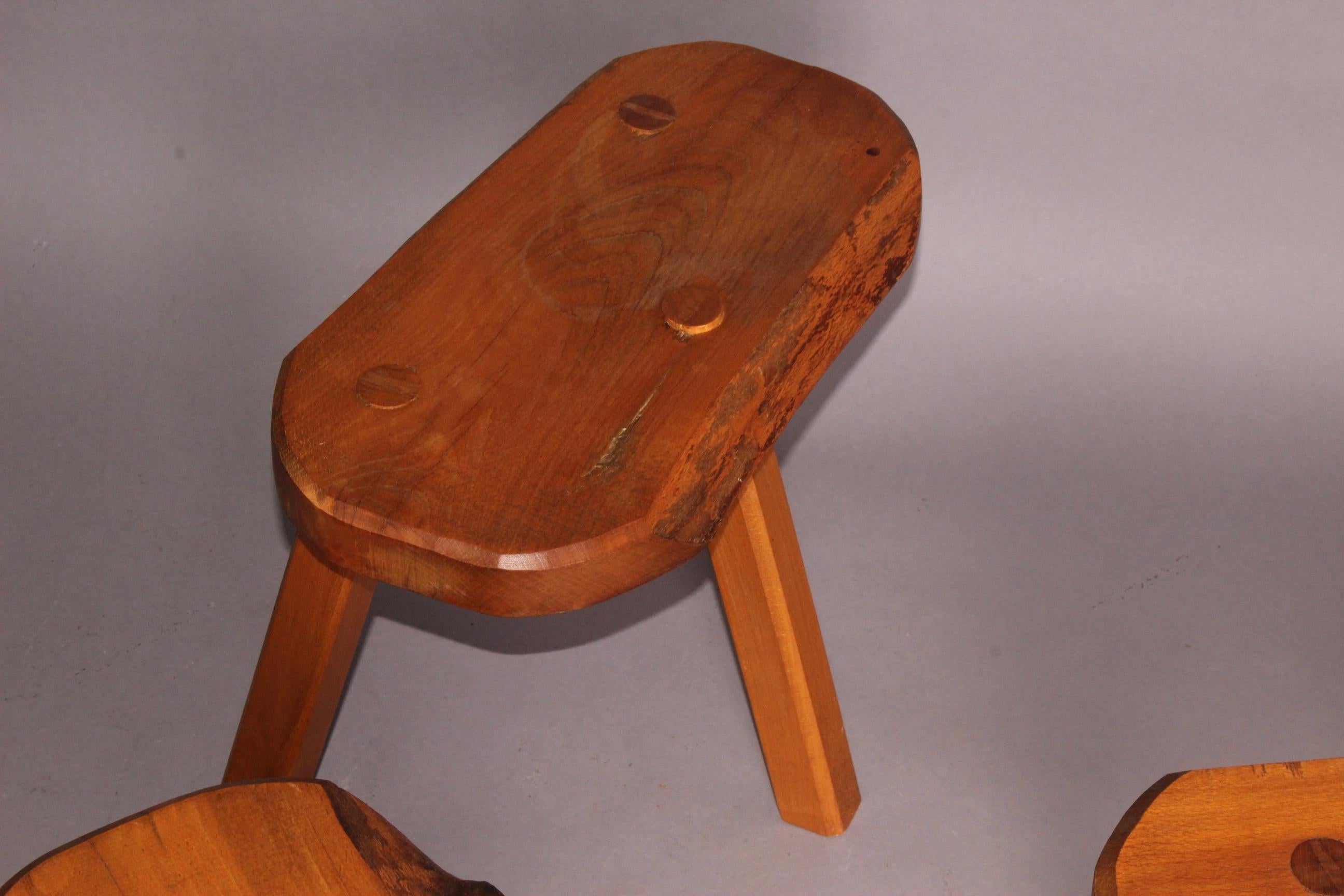 Set of Wood French Stools In Good Condition In grand Lancy, CH