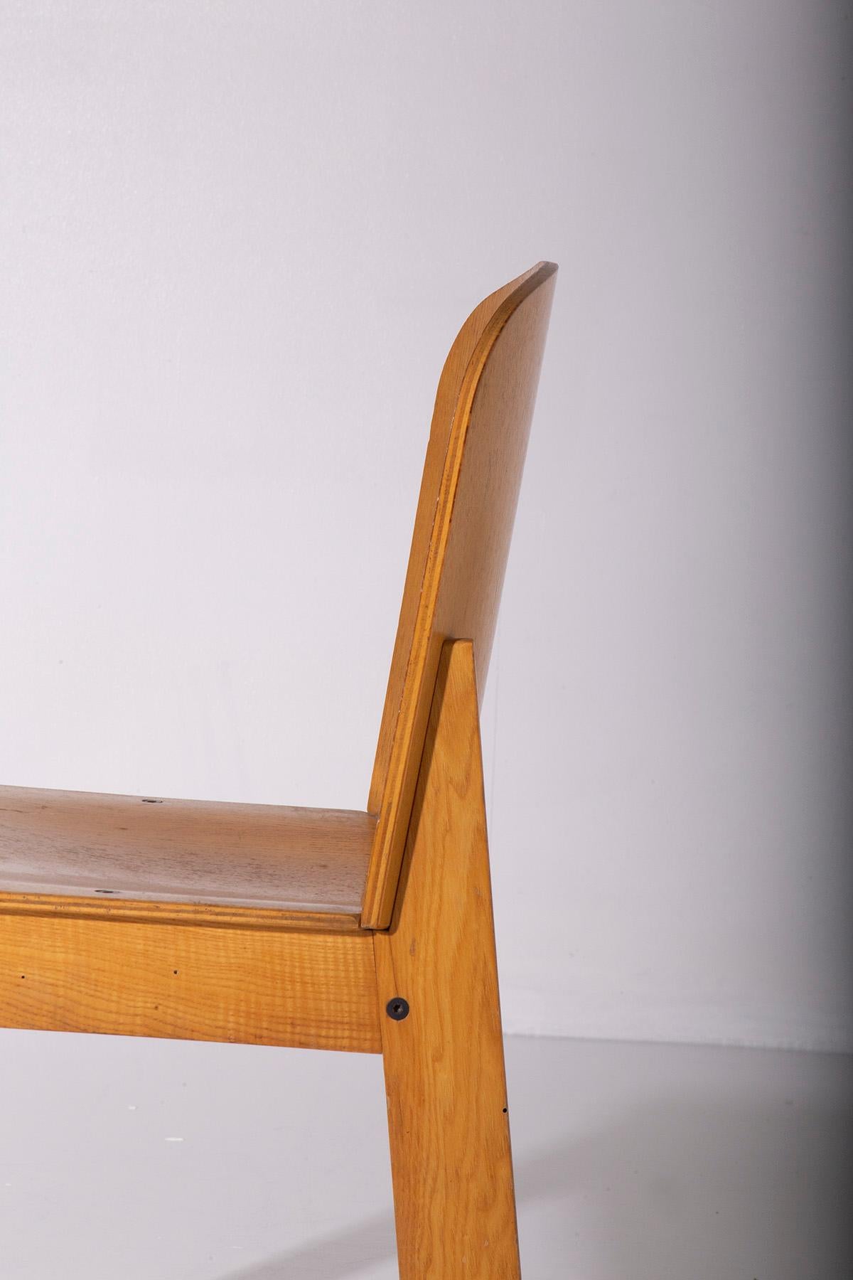 Satz Holzstühle von Luca Meda für Longoni (Mid-20th Century) im Angebot