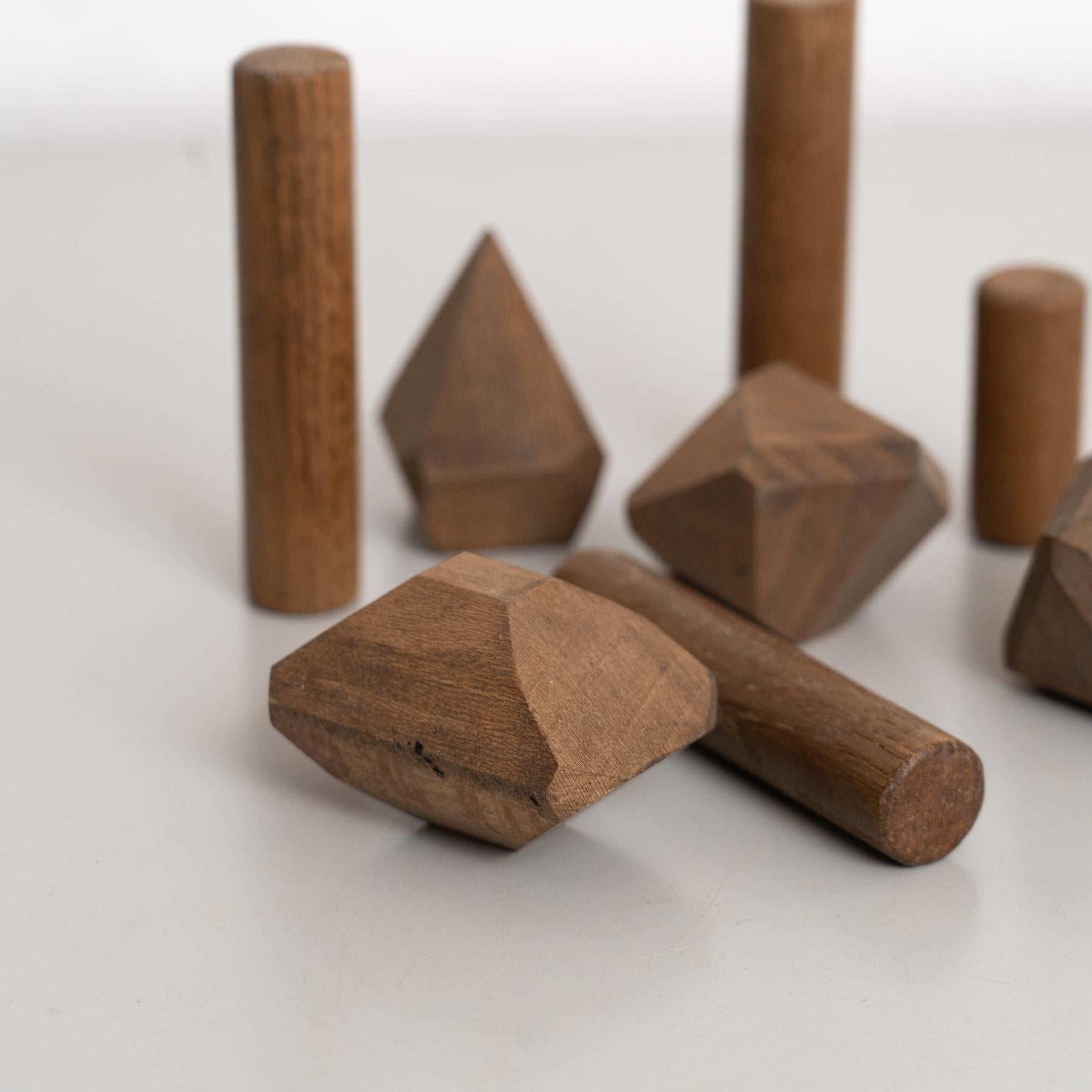 Metà XX secolo Set di modelli geometrici in legno, stile Bauhaus - Germania, circa 1940 in vendita