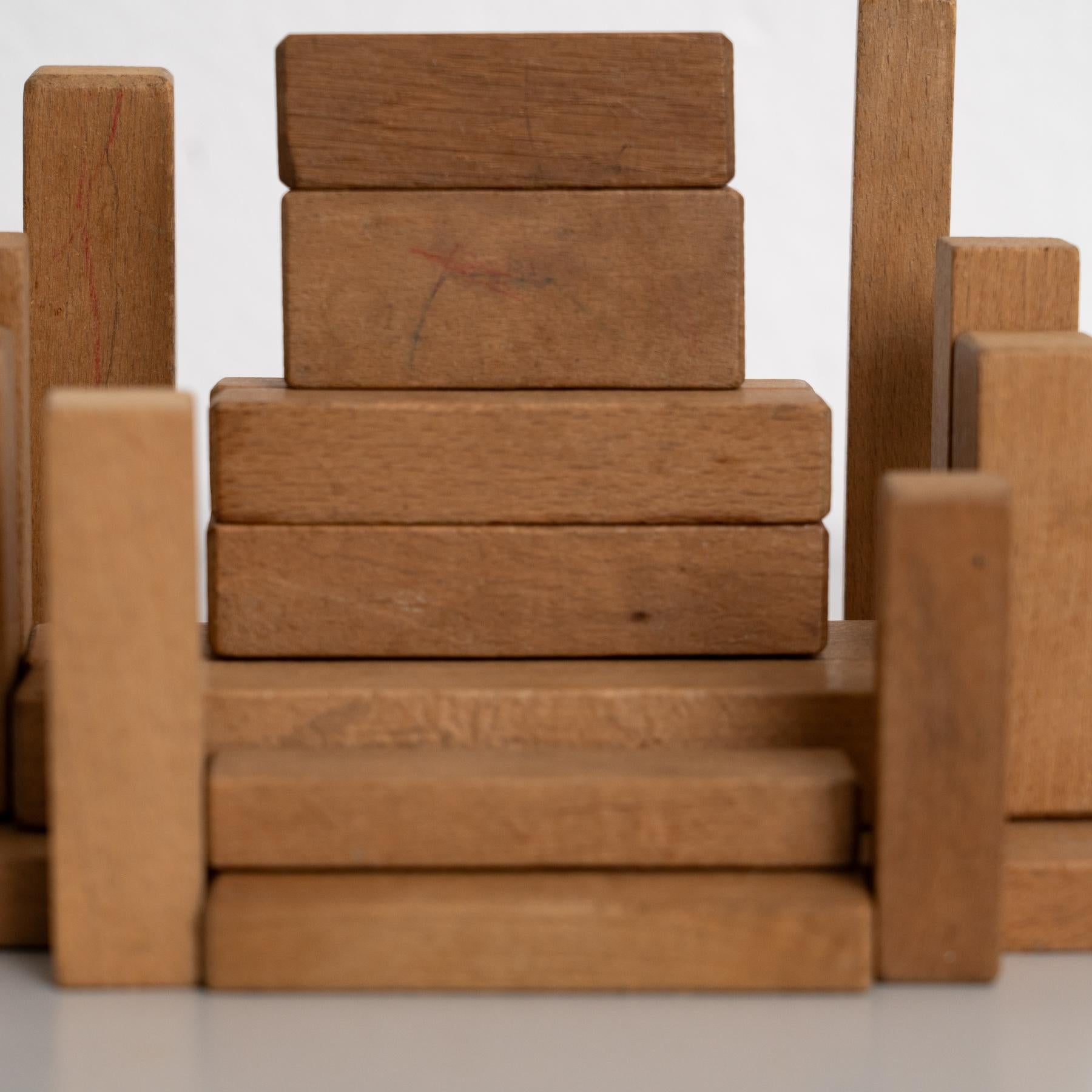Metà XX secolo Set di modelli geometrici in legno, stile Bauhaus - Germania, circa 1940 in vendita