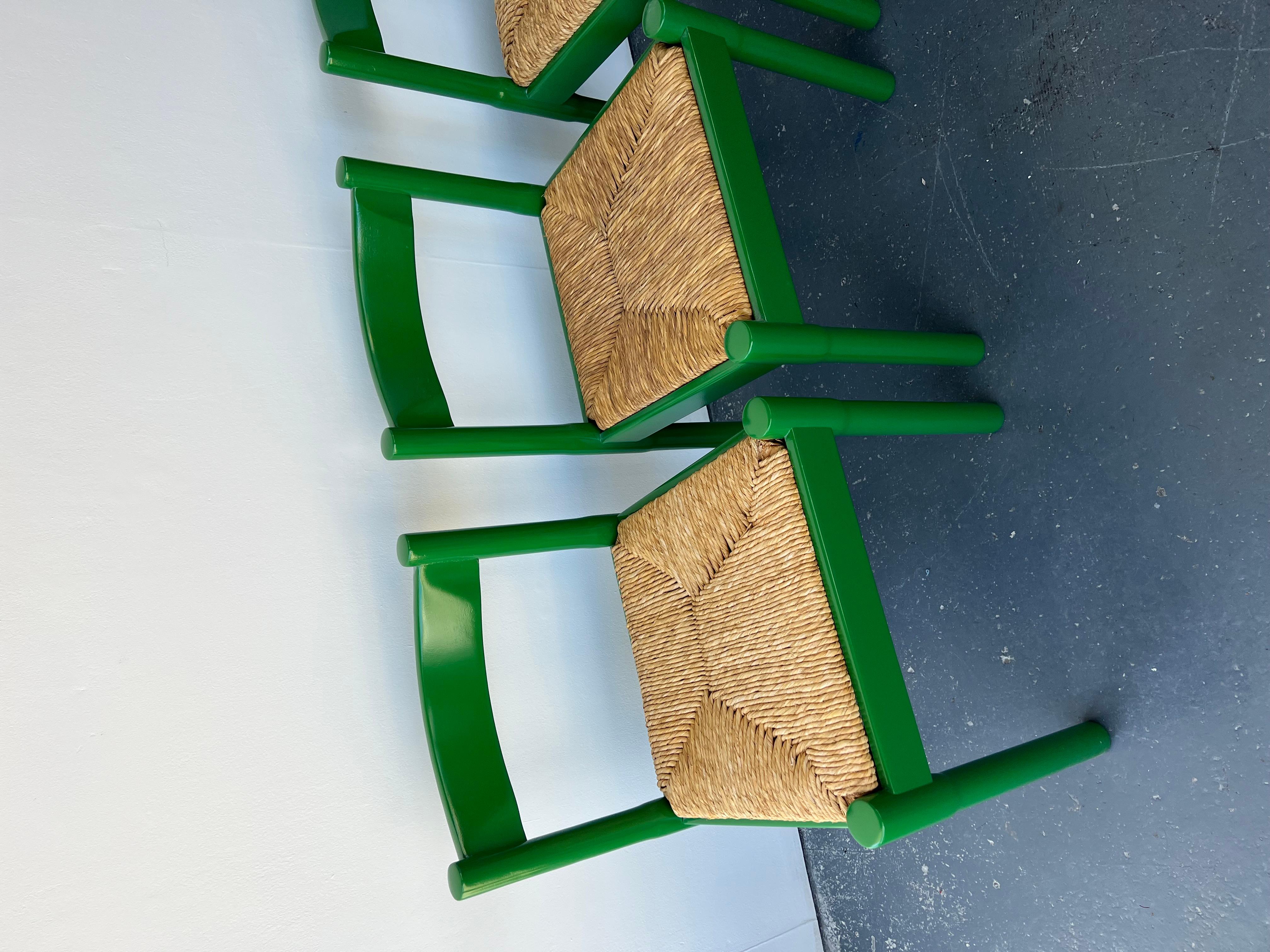 Mid-Century Modern Lot de x6 chaises Greene & Greene brillantes de Vico Magistretti en vente