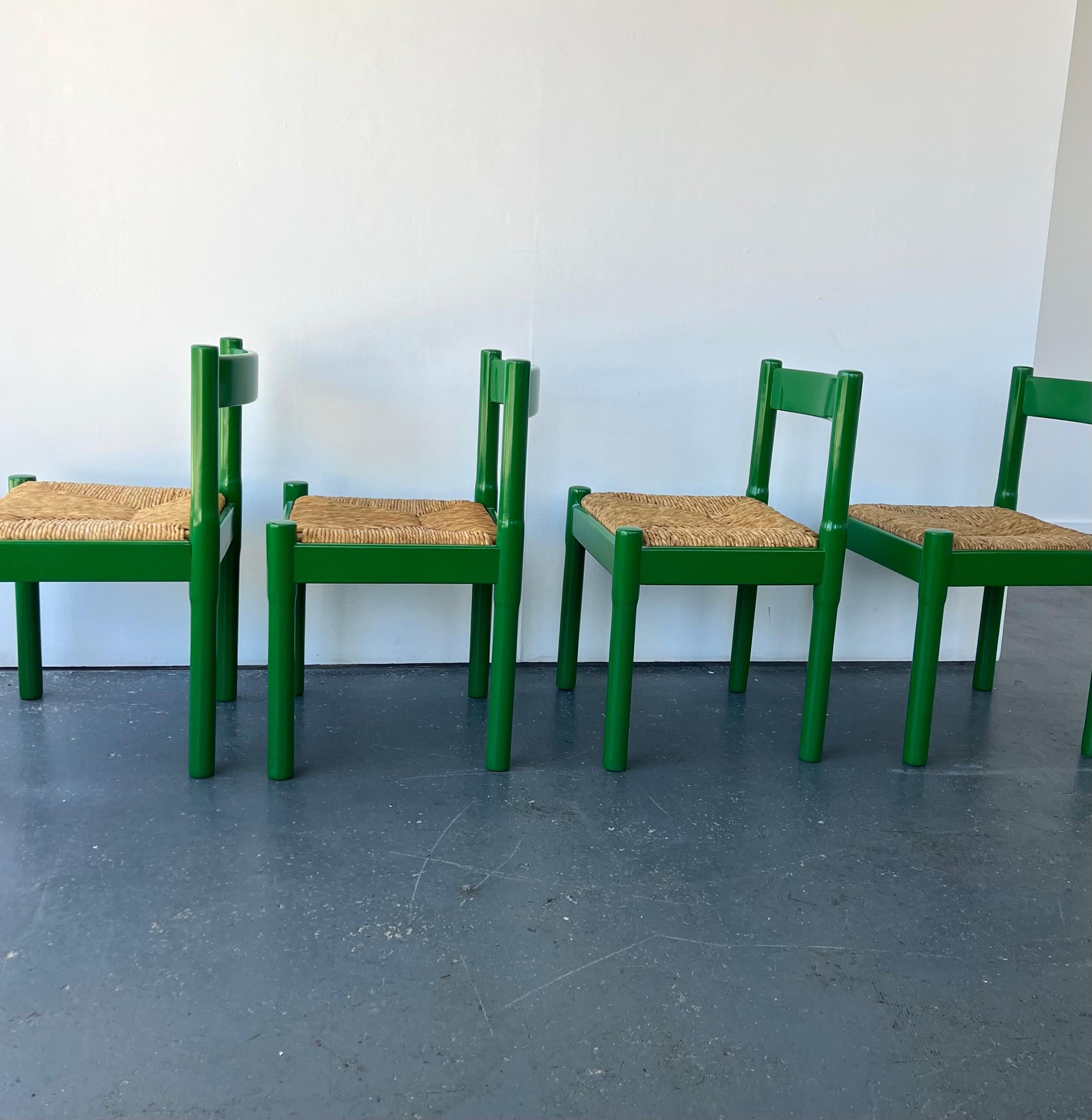 Set of x6 Glossy Green Carimate Chairs by Vico Magistretti In Good Condition For Sale In London, GB