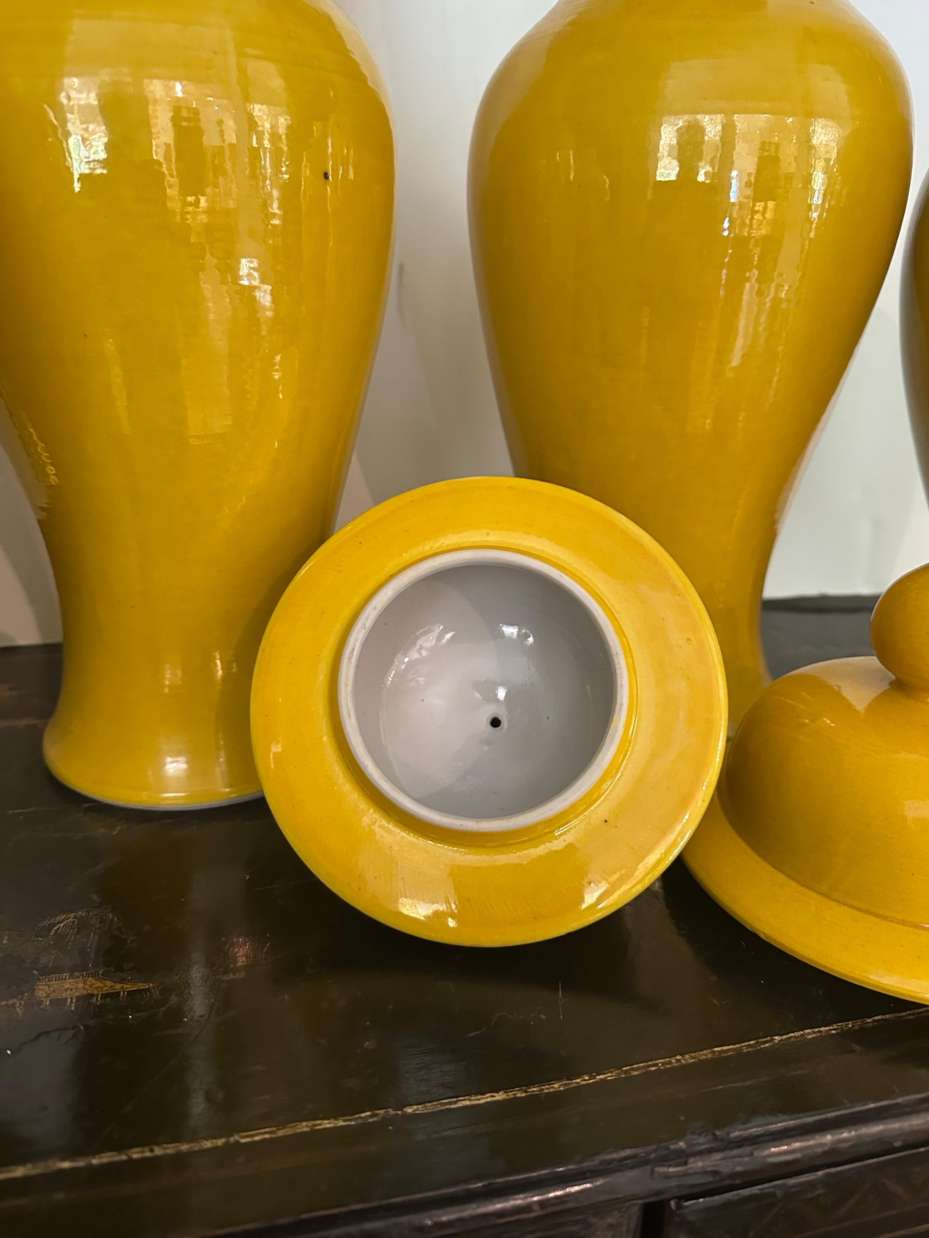 Set of Yellow Asian Ceramic Vessels For Sale 4