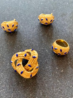 Set of Yellow Gold Earrings, Ring and Brooch