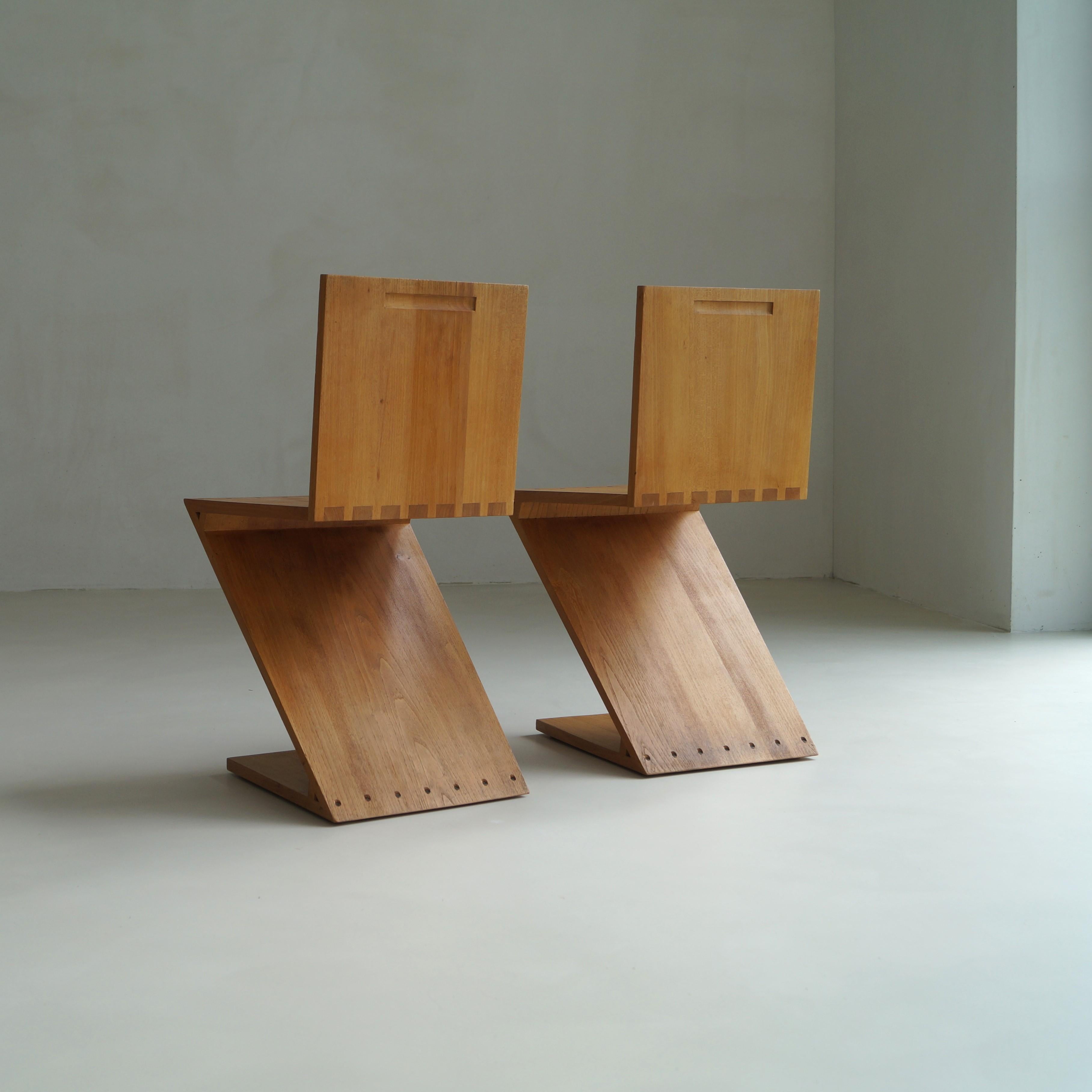 Ensemble de chaises Zig Zag de G. Rietveld, fabriquées G.A. van de Groenekan en vente 5
