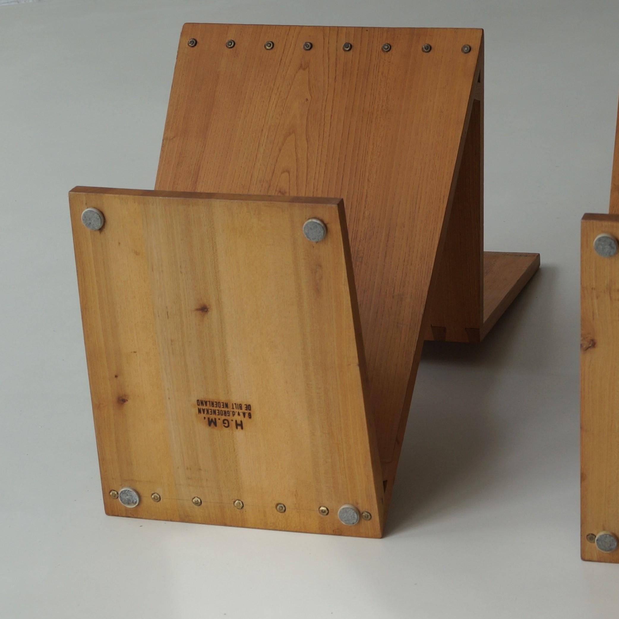Ensemble de chaises Zig Zag de G. Rietveld, fabriquées G.A. van de Groenekan en vente 8