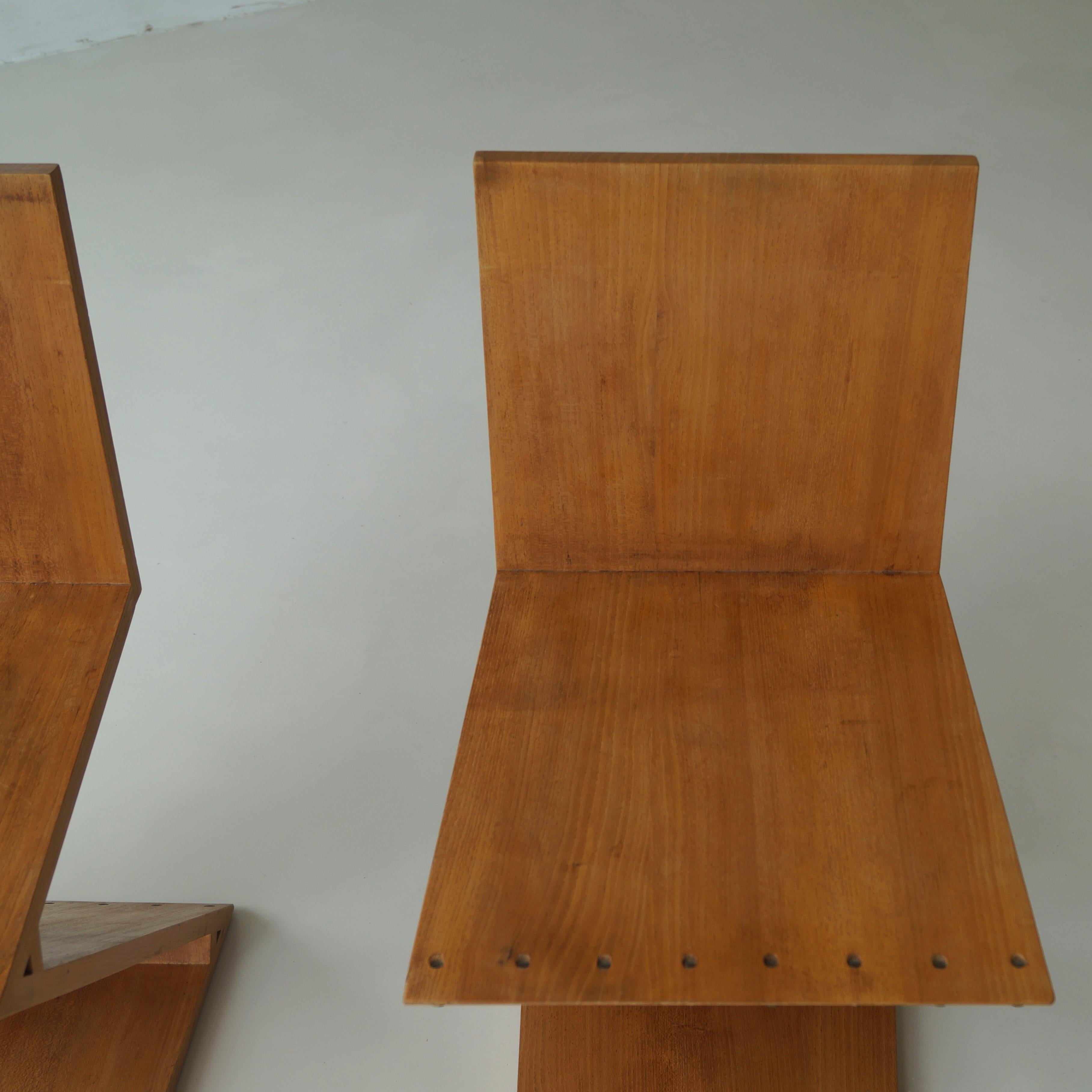 Ensemble de chaises Zig Zag de G. Rietveld, fabriquées G.A. van de Groenekan en vente 12