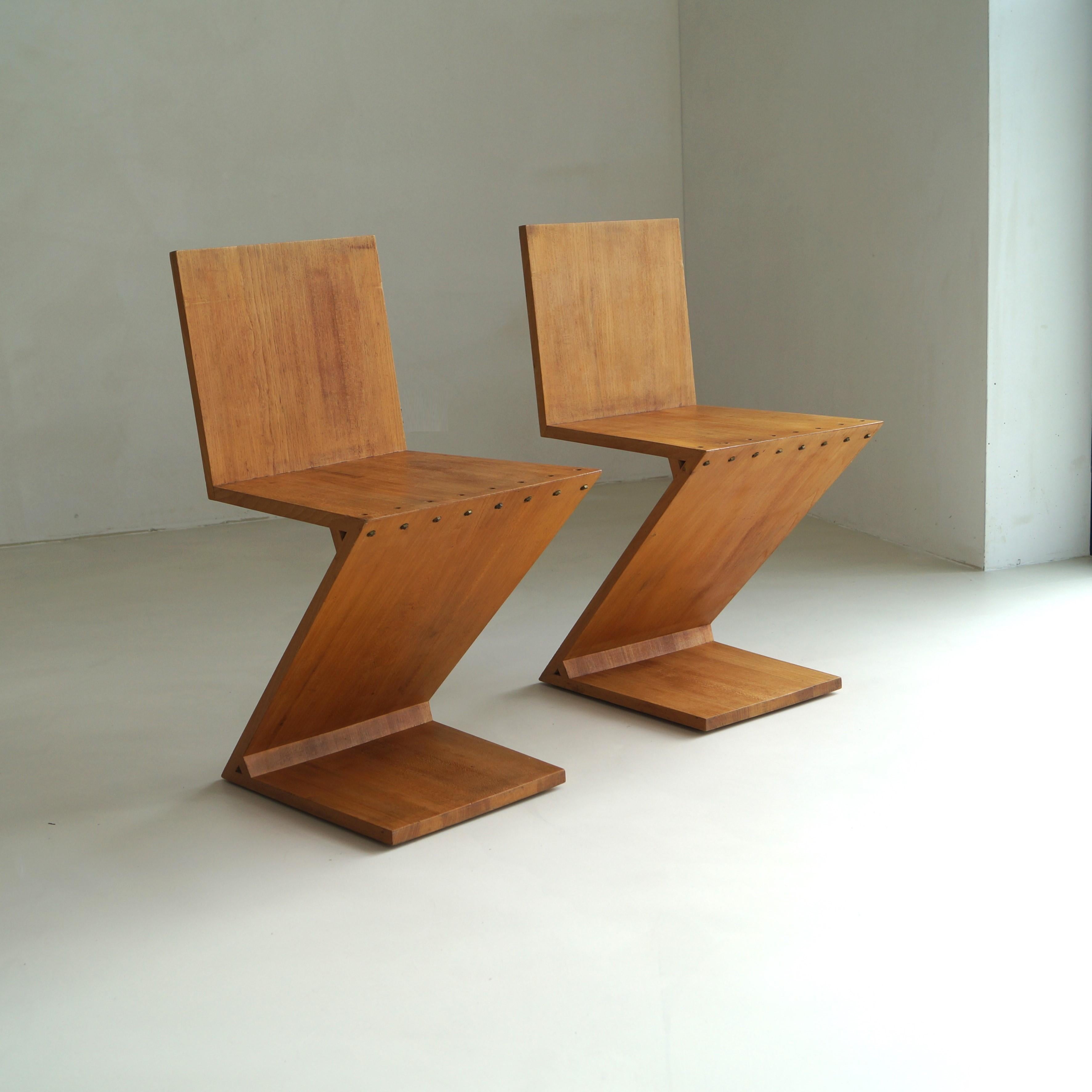 Orme Ensemble de chaises Zig Zag de G. Rietveld, fabriquées G.A. van de Groenekan en vente