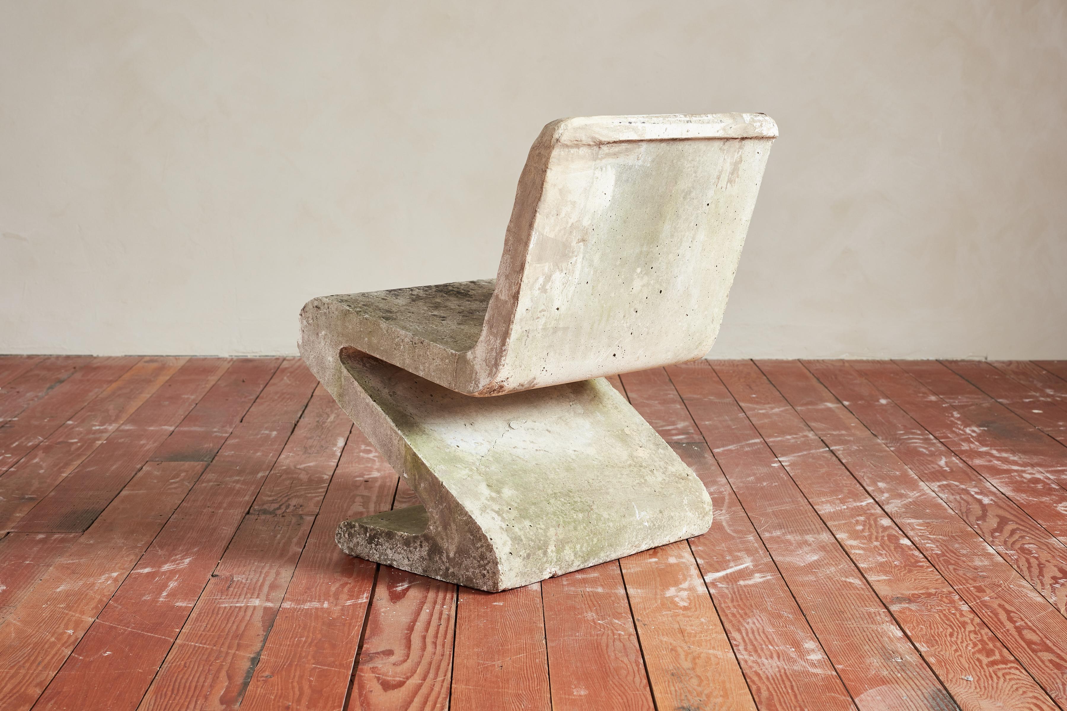 Ensemble de chaises et table en béton Zig Zag en vente 3