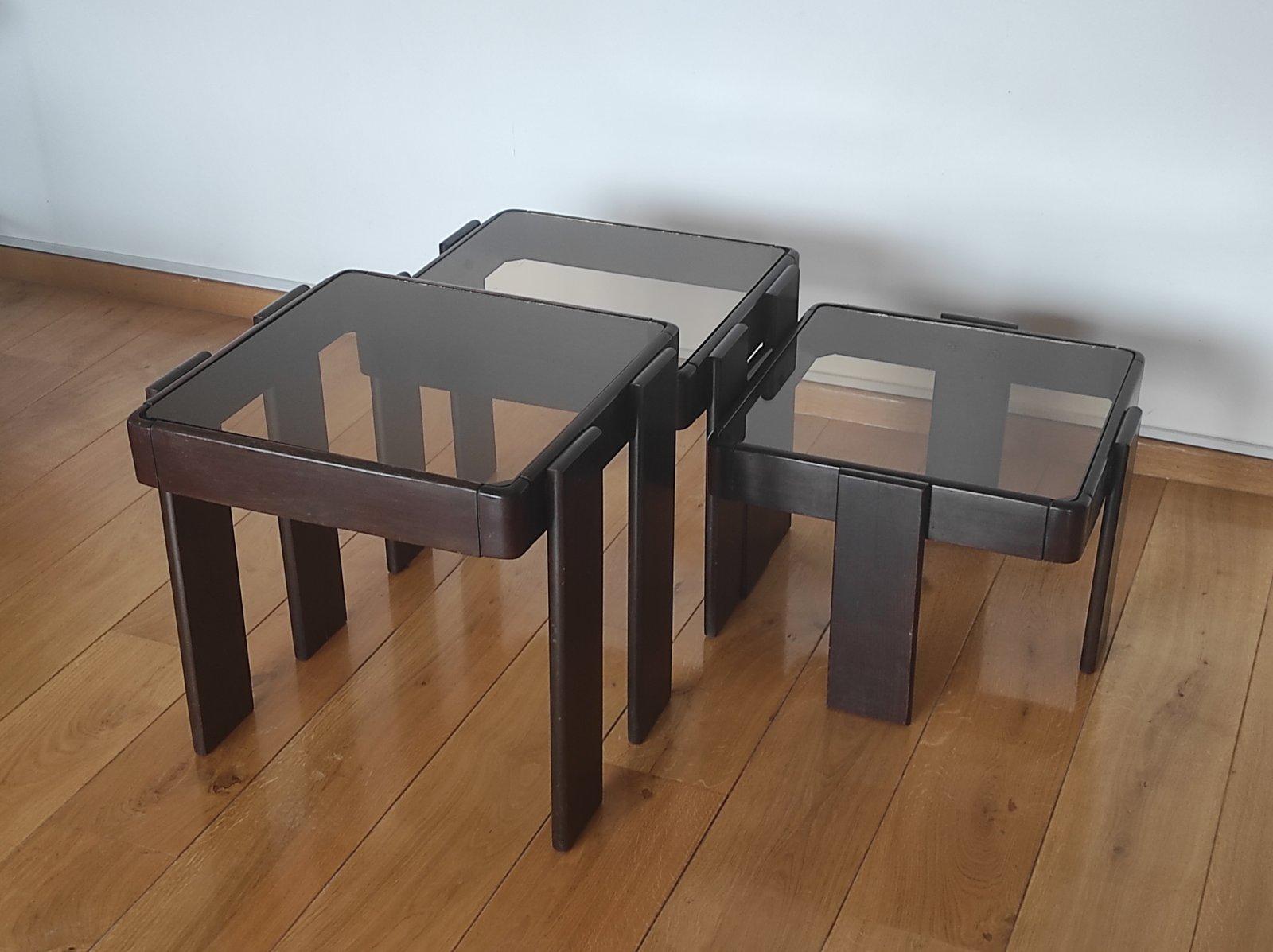 Vetro Set di tre tavolini da salotto Gianfranco Frattini anni '70 in vendita