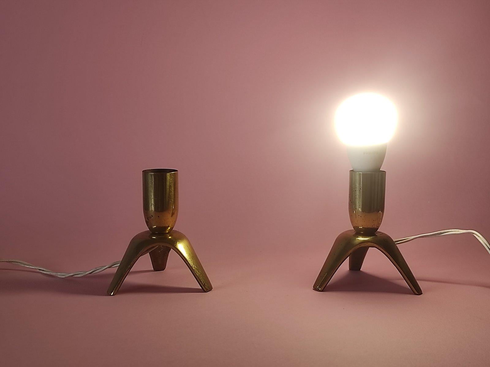 Ensemble de deux lampes de table italiennes en laiton 1950 en vente 1