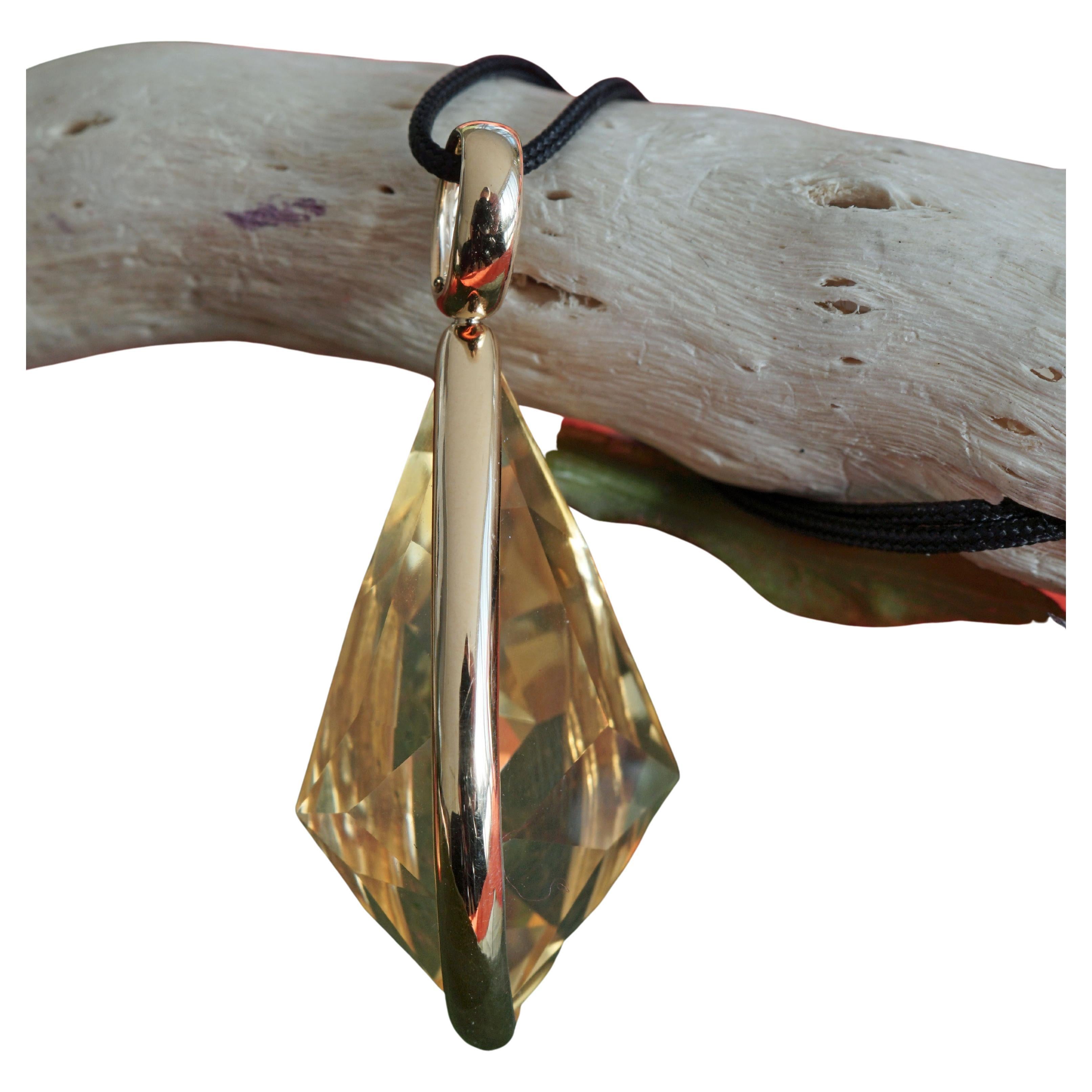 Italian made Pendant Cool Design Set on Both Sides Citrine 32 Carat 40x18x25 mm For Sale