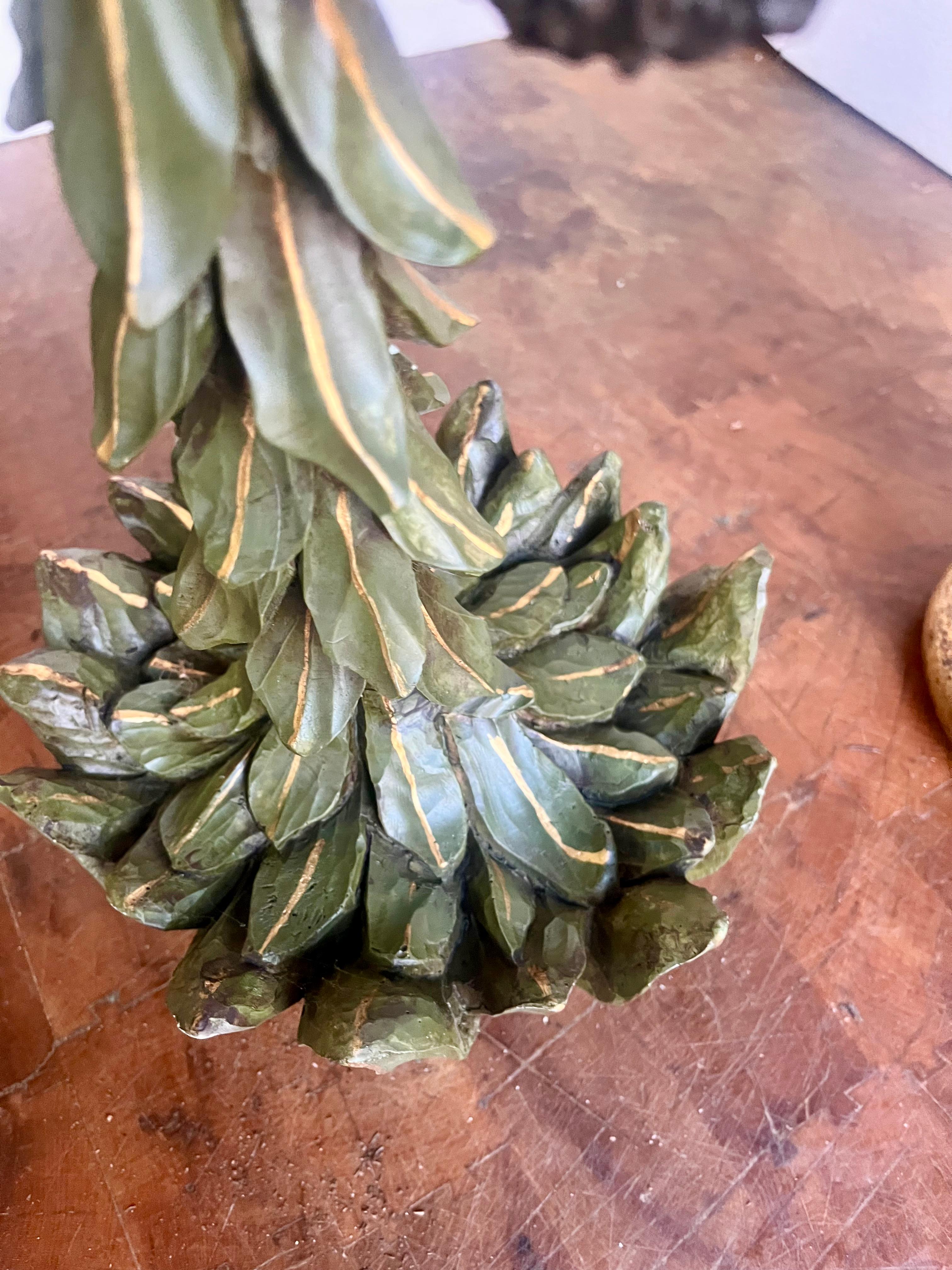 Composizione Set di sculture a forma di palma con figure di suonatori di tromba in vendita