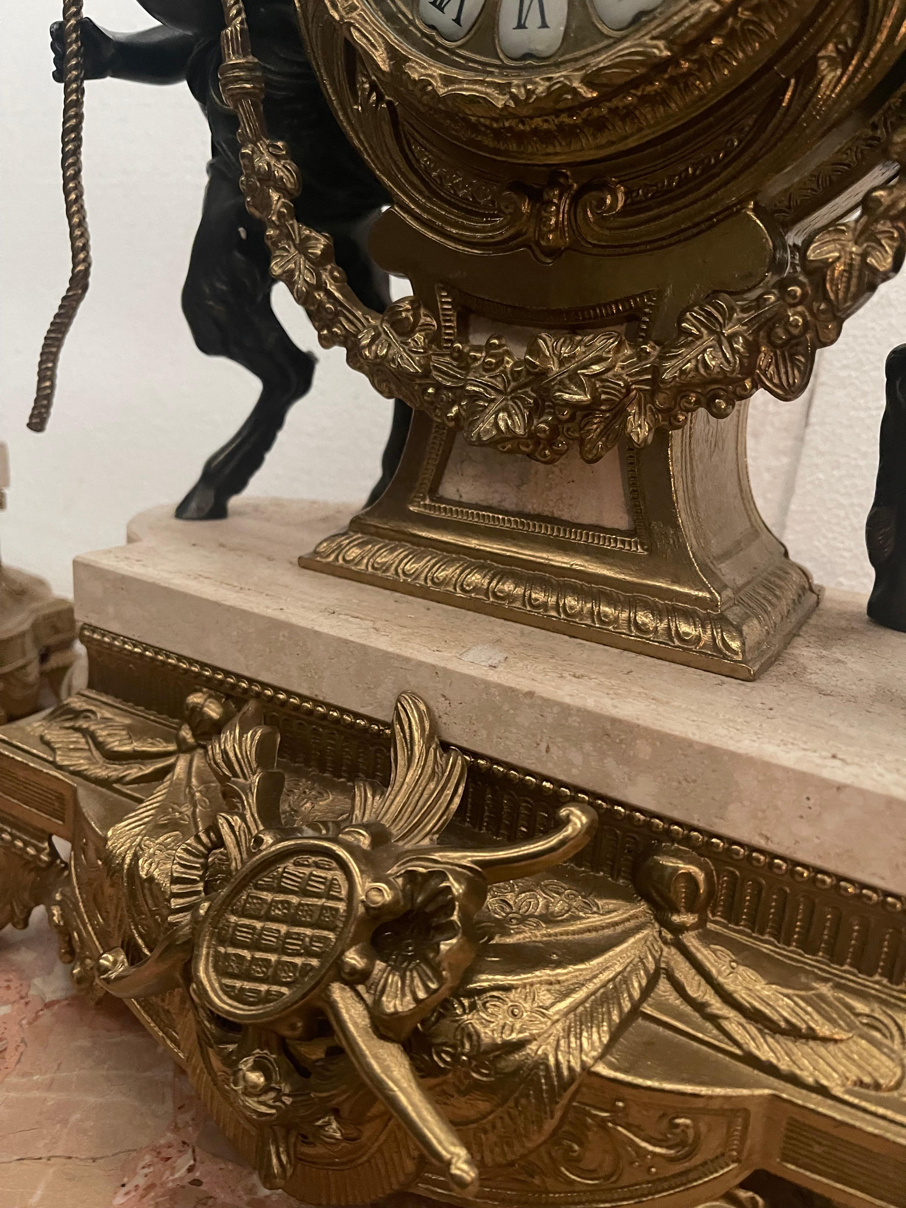 Spettacolare Set Orologio in Bronze mit Montage in Marmor  (Sonstiges) im Angebot