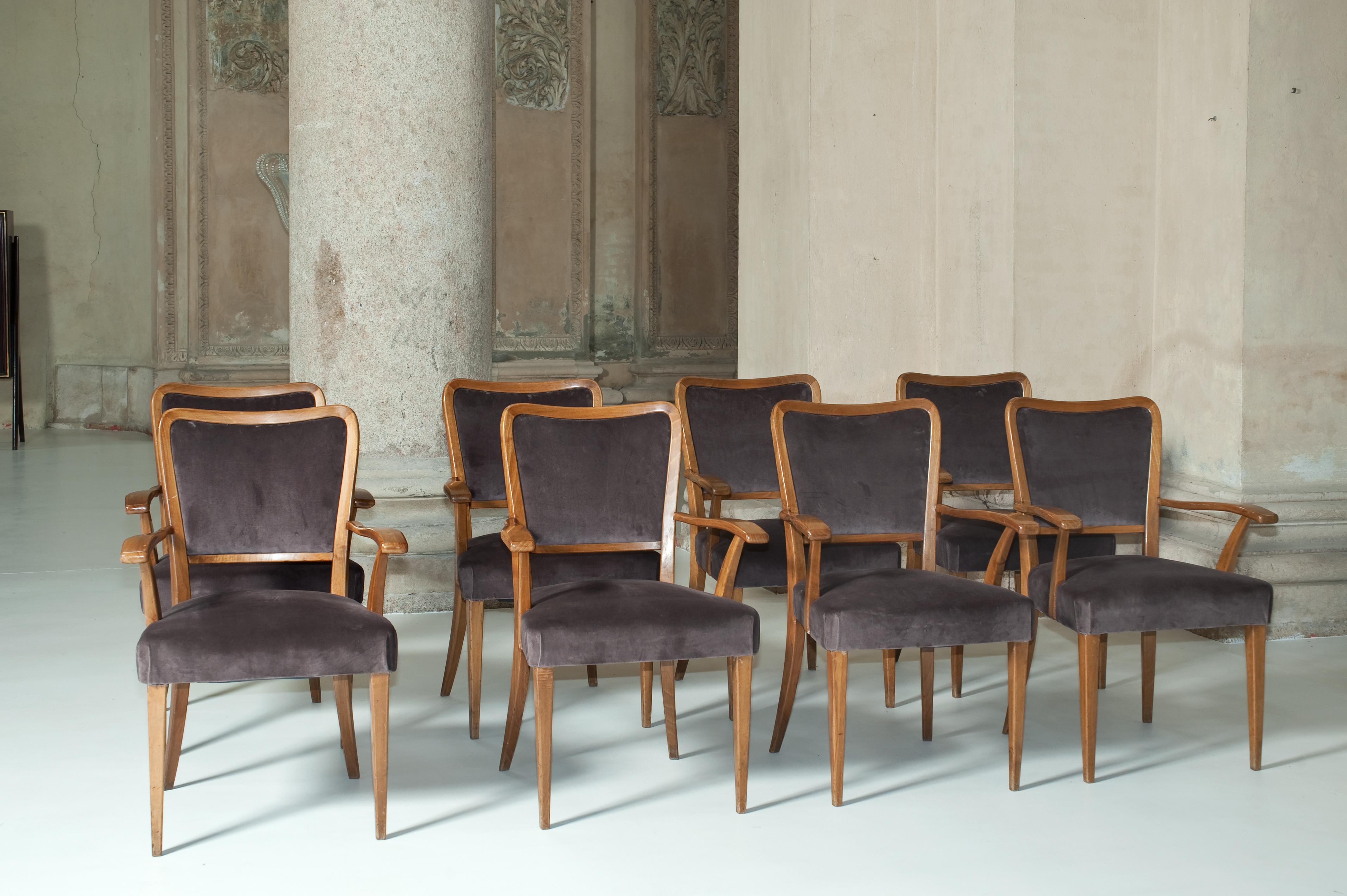 Mid-Century Modern Set of 8 Dining Chairs Attributed to Paolo Buffa