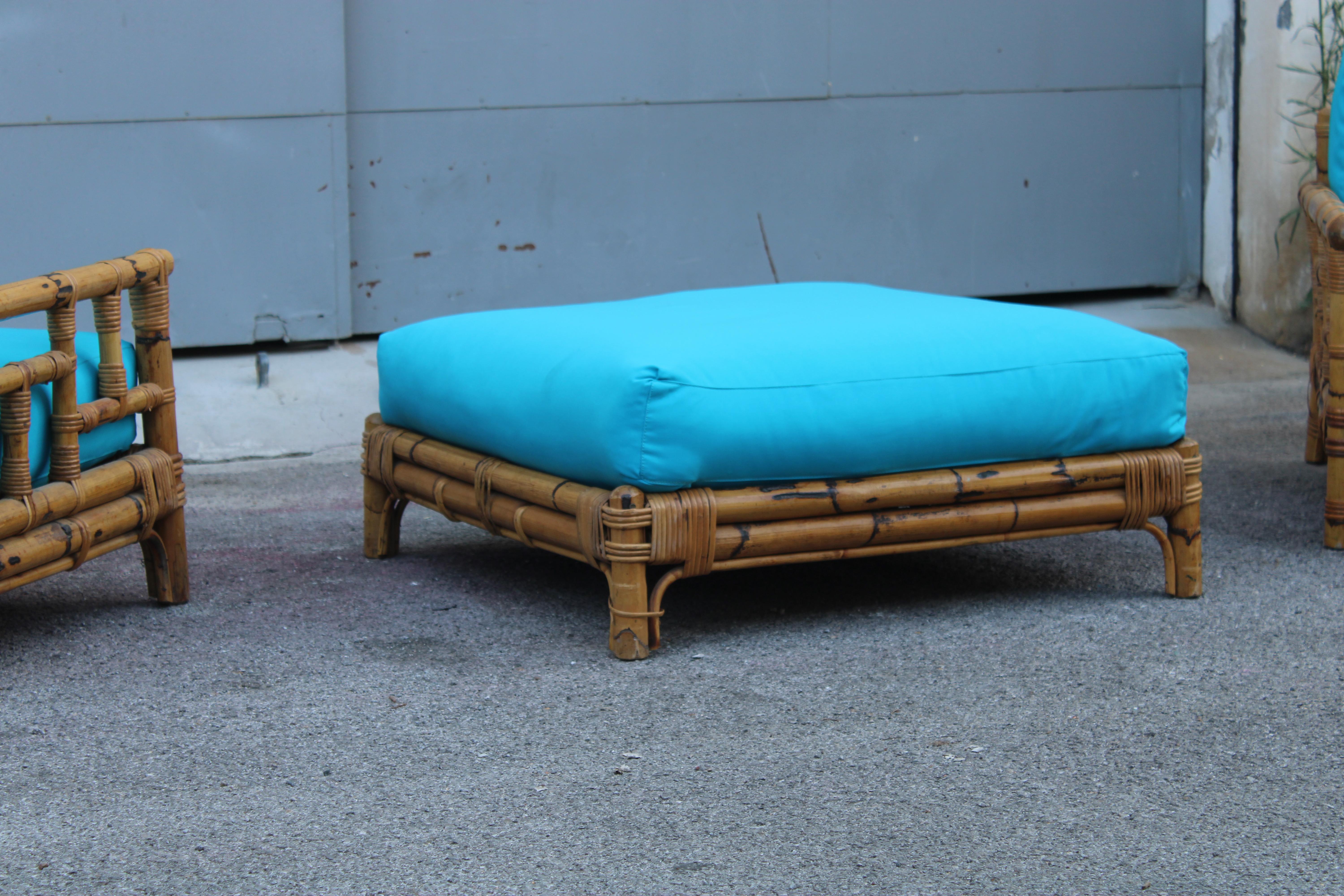 Set Poltrone Ming con Pouf Colin Morrow per Vivai del Sud 1970 Italia Azzurro in vendita 3
