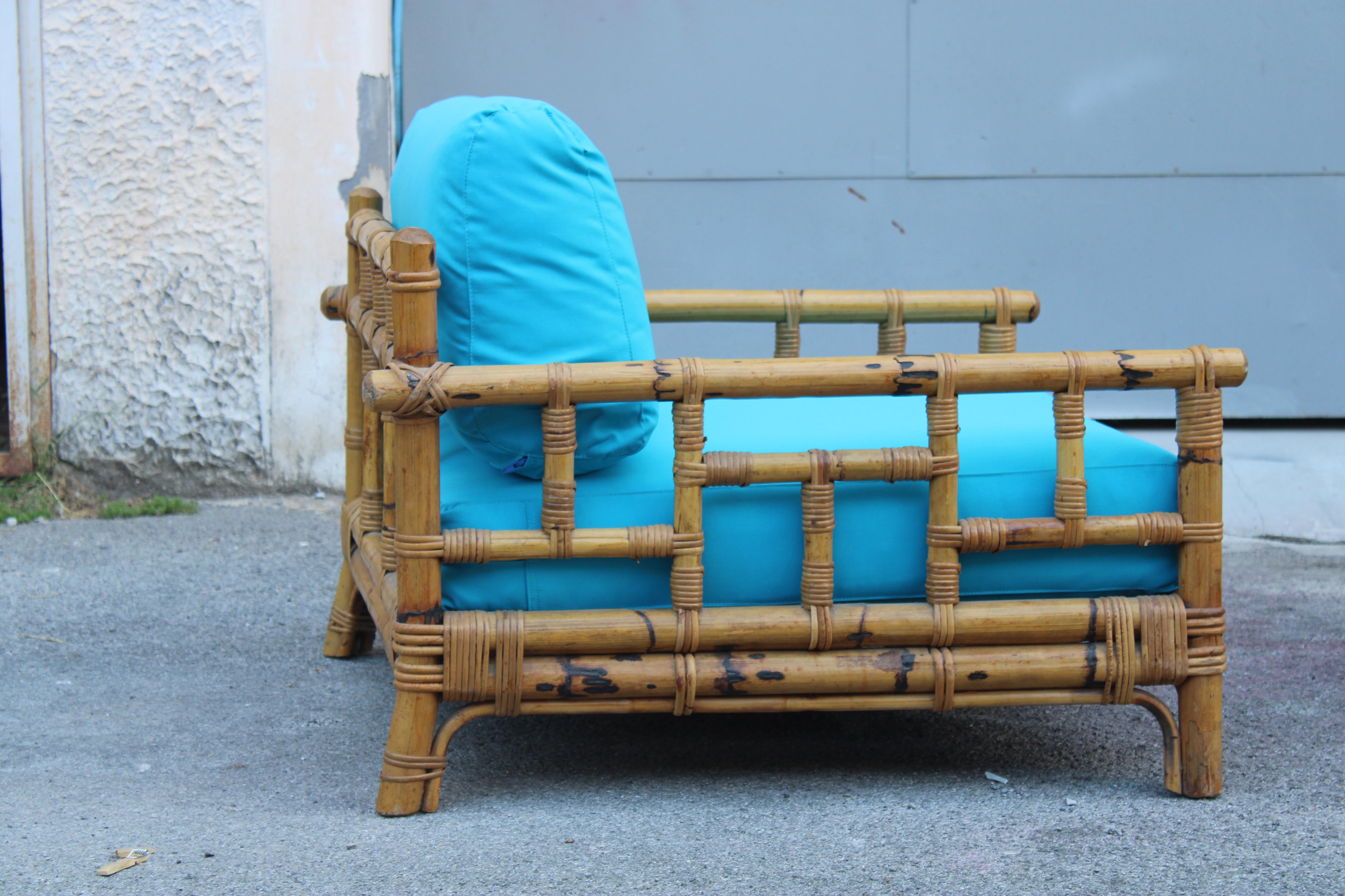 Set Poltrone Ming con Pouf Colin Morrow per Vivai del Sud 1970 Italia Azzurro in vendita 6