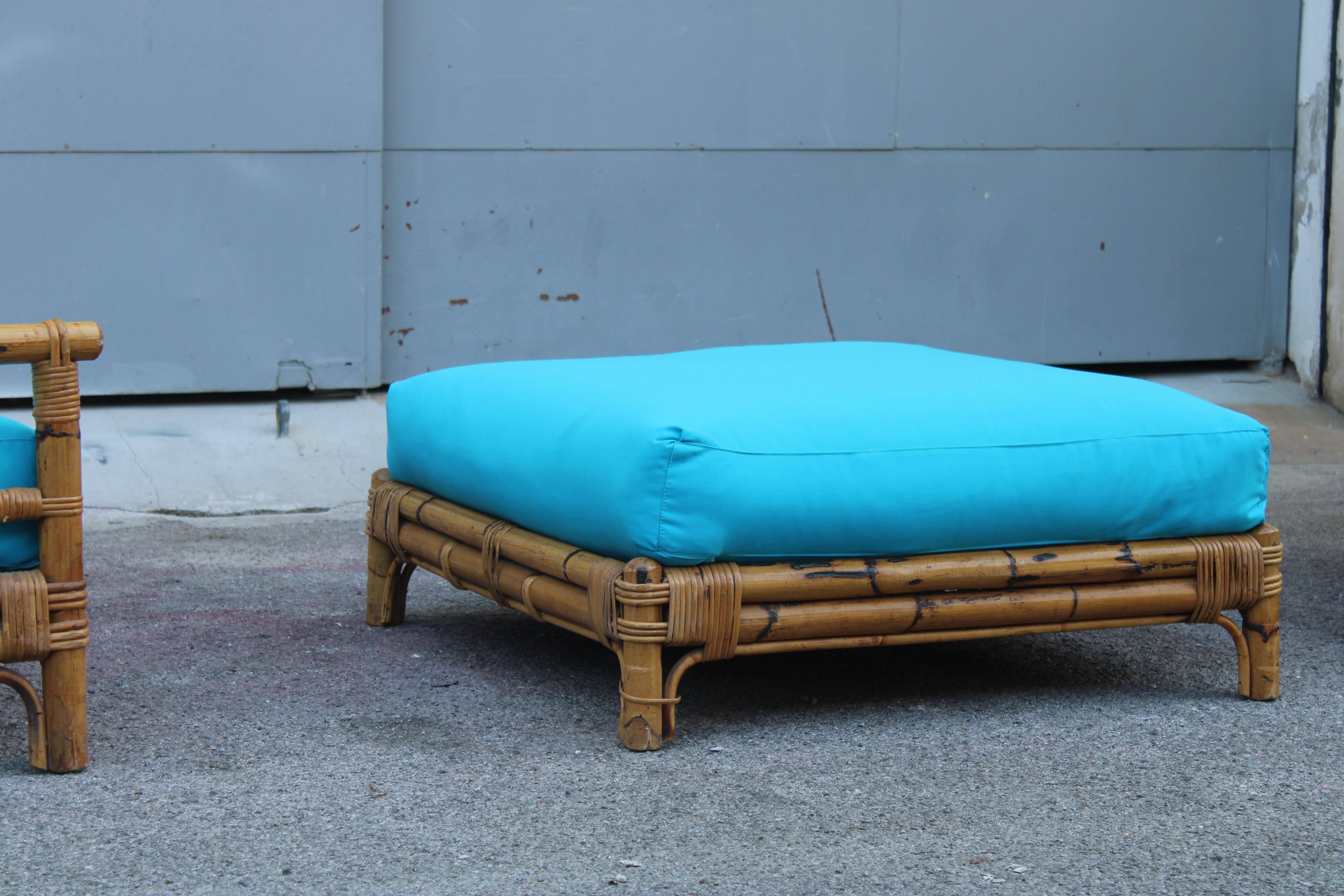 Set Poltrone Ming con Pouf Colin Morrow per Vivai del Sud 1970 Italia Azzurro in vendita 7