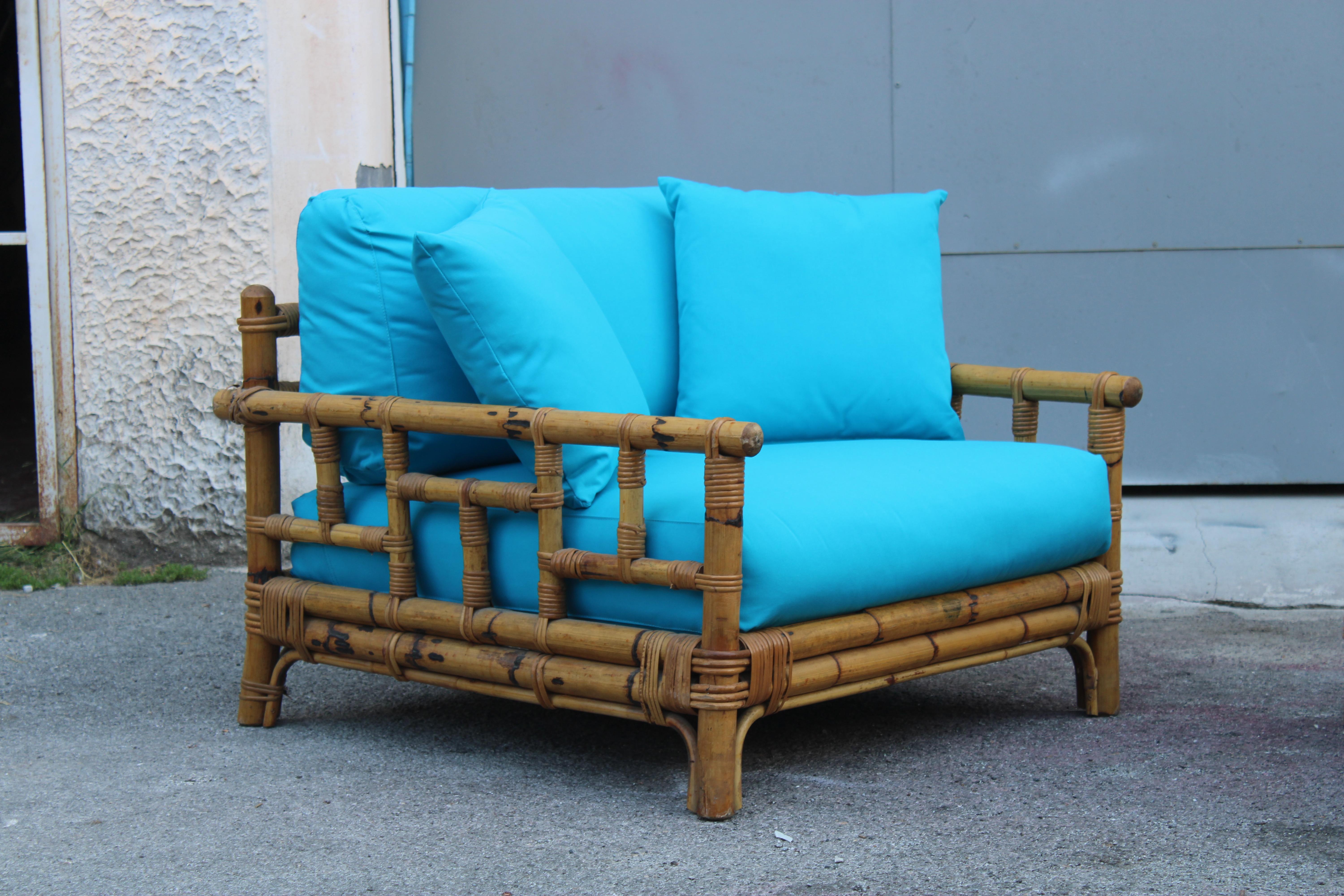 Italian Set Poltrone Ming con Pouf Colin Morrow per Vivai del Sud 1970 Italia Azzurro in vendita