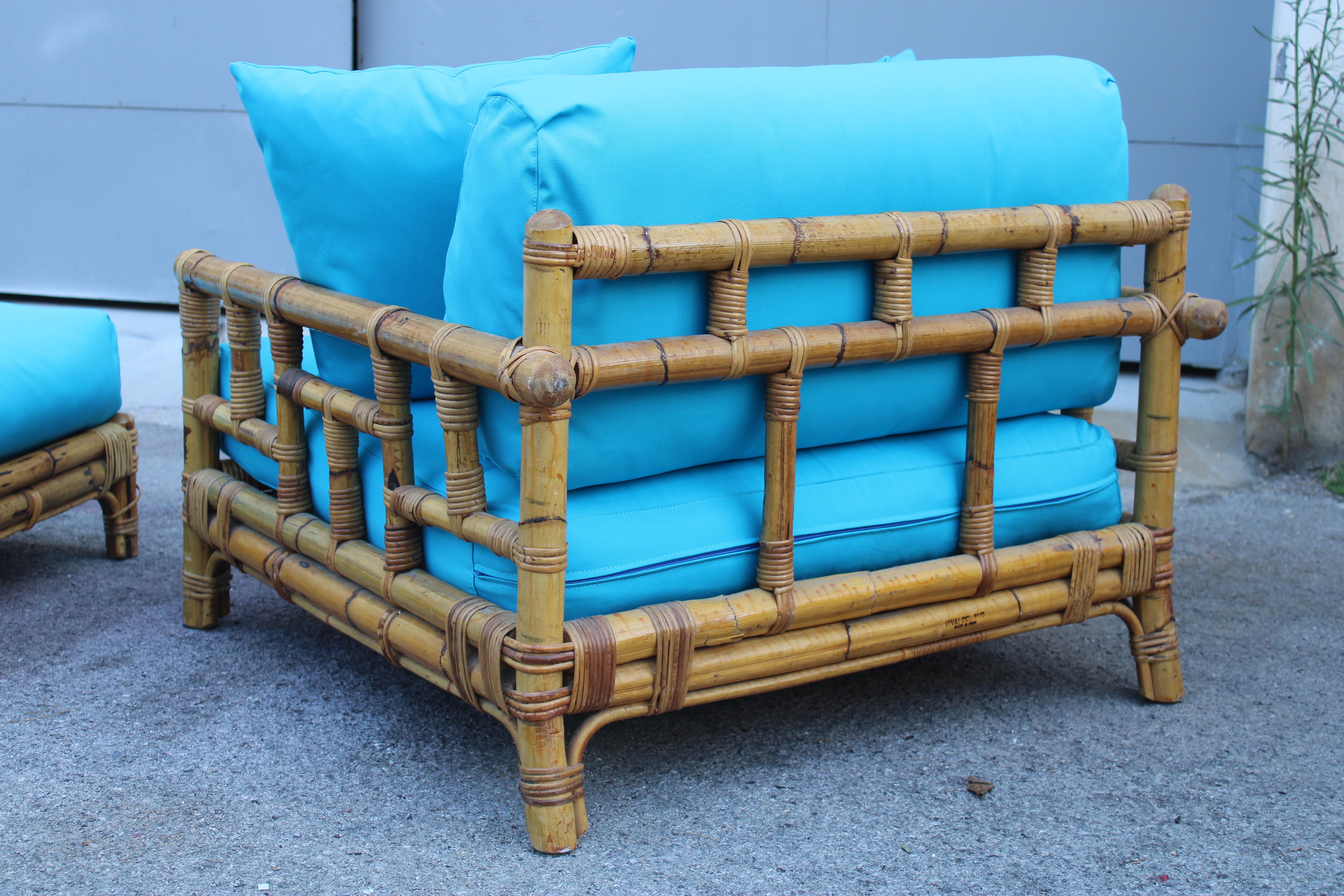 Bambù Set Poltrone Ming con Pouf Colin Morrow per Vivai del Sud 1970 Italia Azzurro in vendita