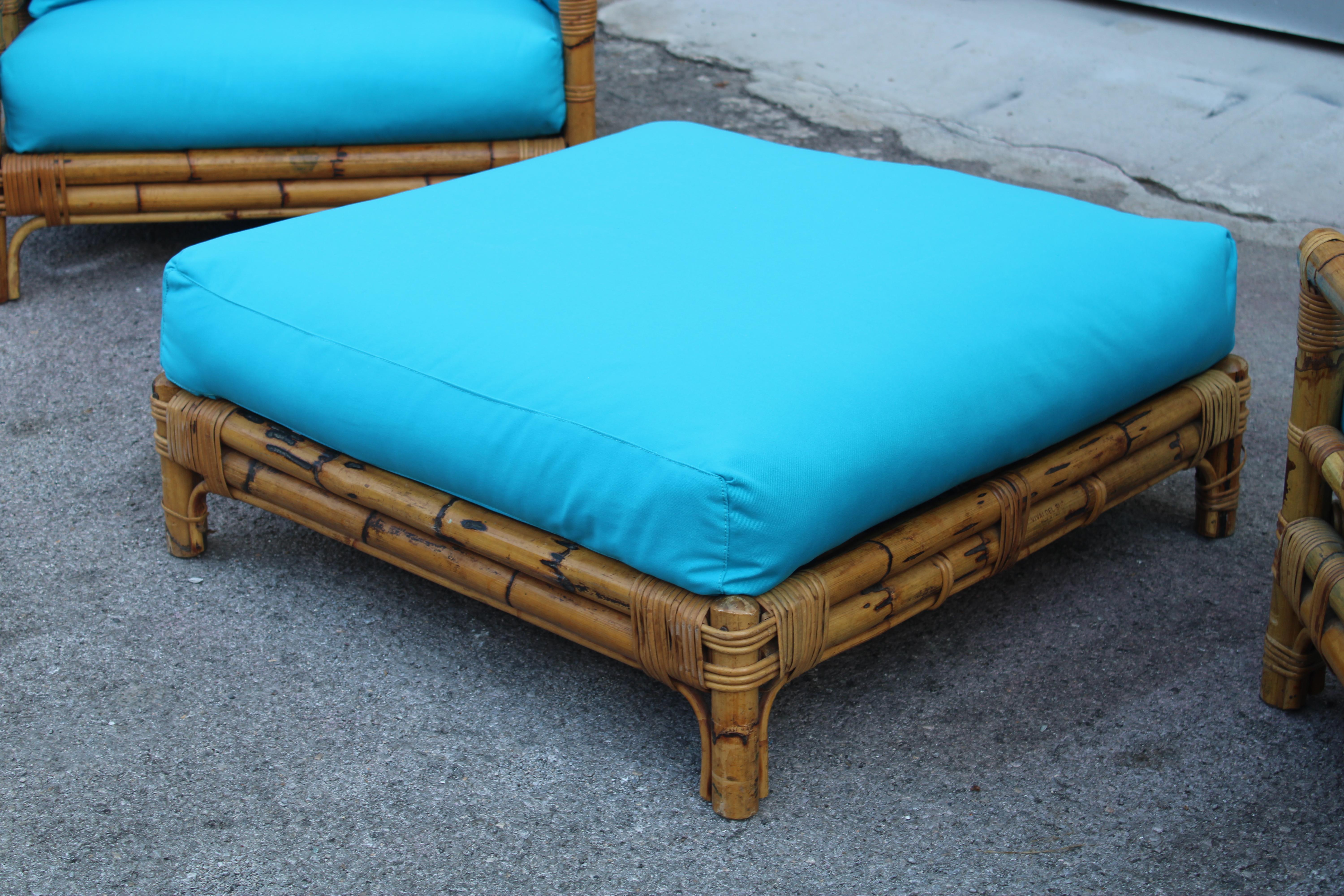 Set Poltrone Ming con Pouf Colin Morrow per Vivai del Sud 1970 Italia Azzurro in vendita 1