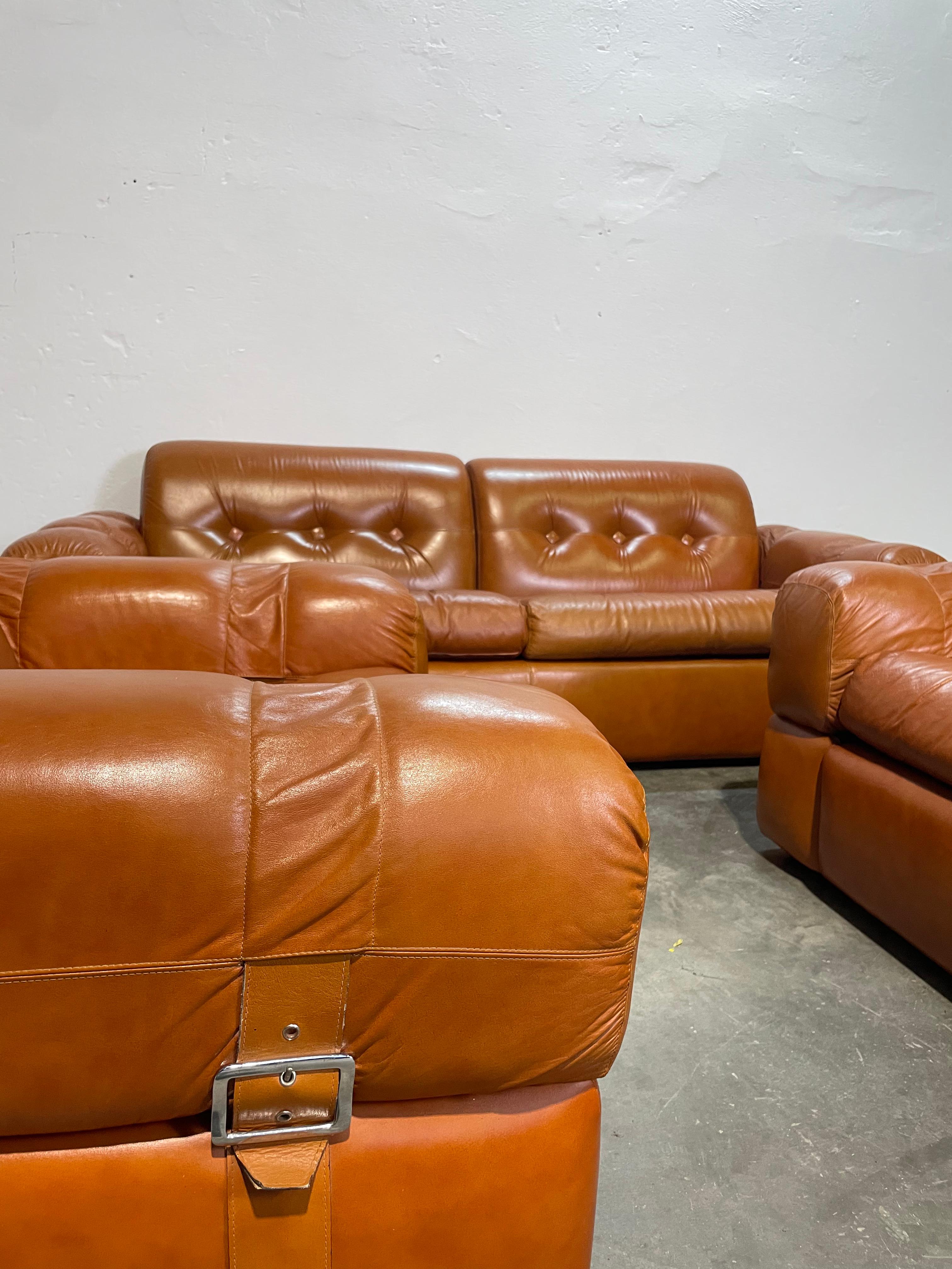 Late 20th Century Set poltrone e divano Adriano Piazzesi For Sale