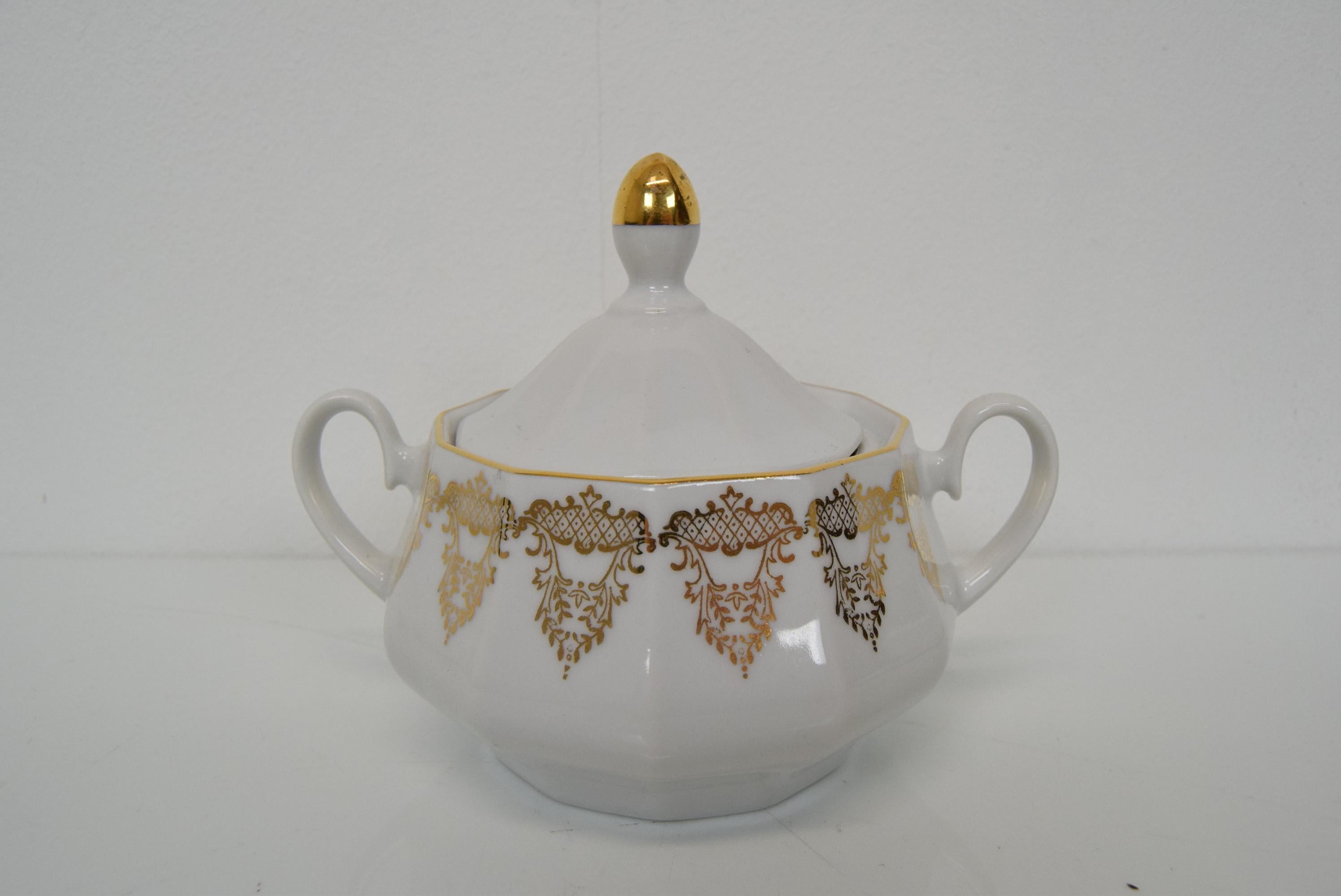 Ensemble de porcelaine pour le thé ou le café, porcelaine de Carlsbad de la société Epiag D.F en vente 1