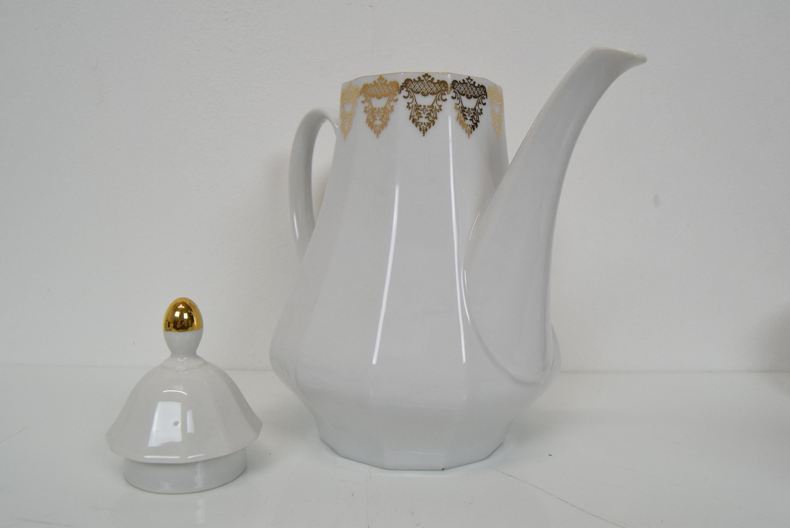Mid-20th Century Set Porcelain for Tea or Coffee, Carlsbad Porcealin by Company Epiag D.F For Sale