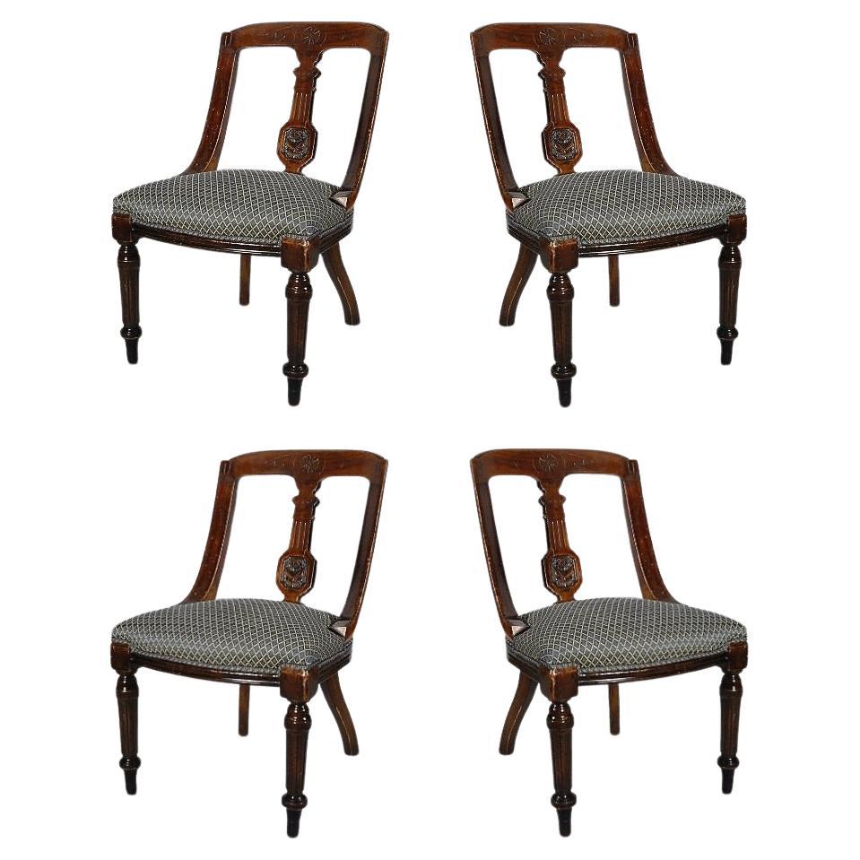 Ensemble de quatre chaises gondoles en acajou anglais 19e siècle style George IV