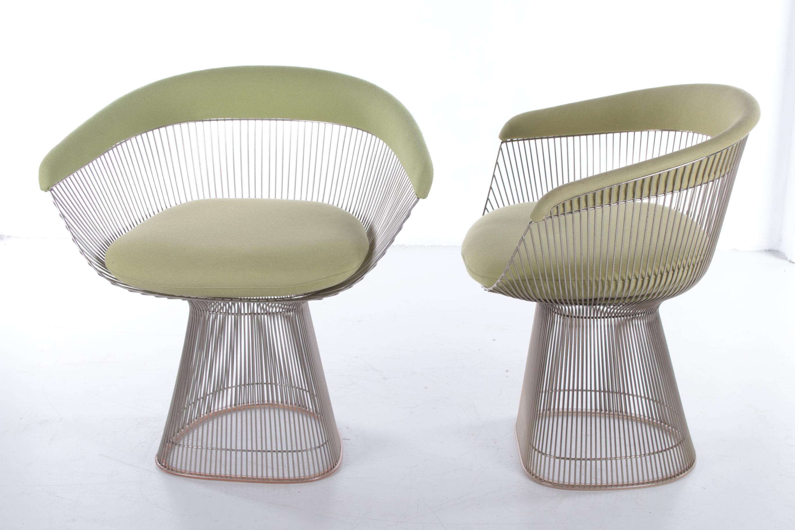 Finally we have a set in our collection! The coveted Warren Platner chairs were designed in 1966 for Knoll.
This model is called Platner Side Chair. Made in 1966

Description

Characteristic of the design within this series is the repetition of