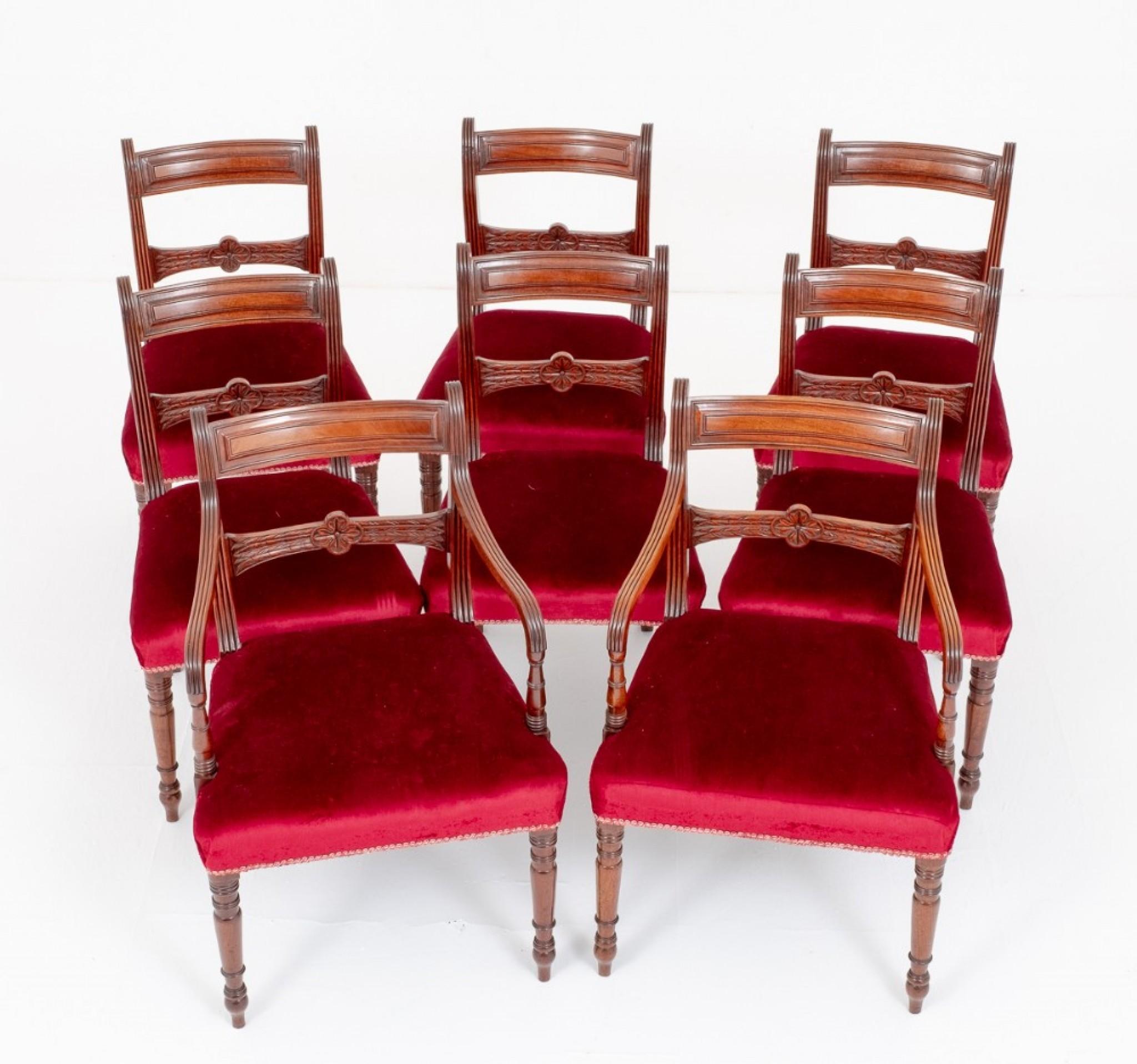 Good Set of 8 (6 + 2) Mahogany Regency Bar Back Dining Chairs.
Raised upon typical Regency Ring Turned Front Legs, the back legs being of a Sabre form.
The Carvers having Shaped Arms with reeded mouldings.
The centre rails with carved leaves and