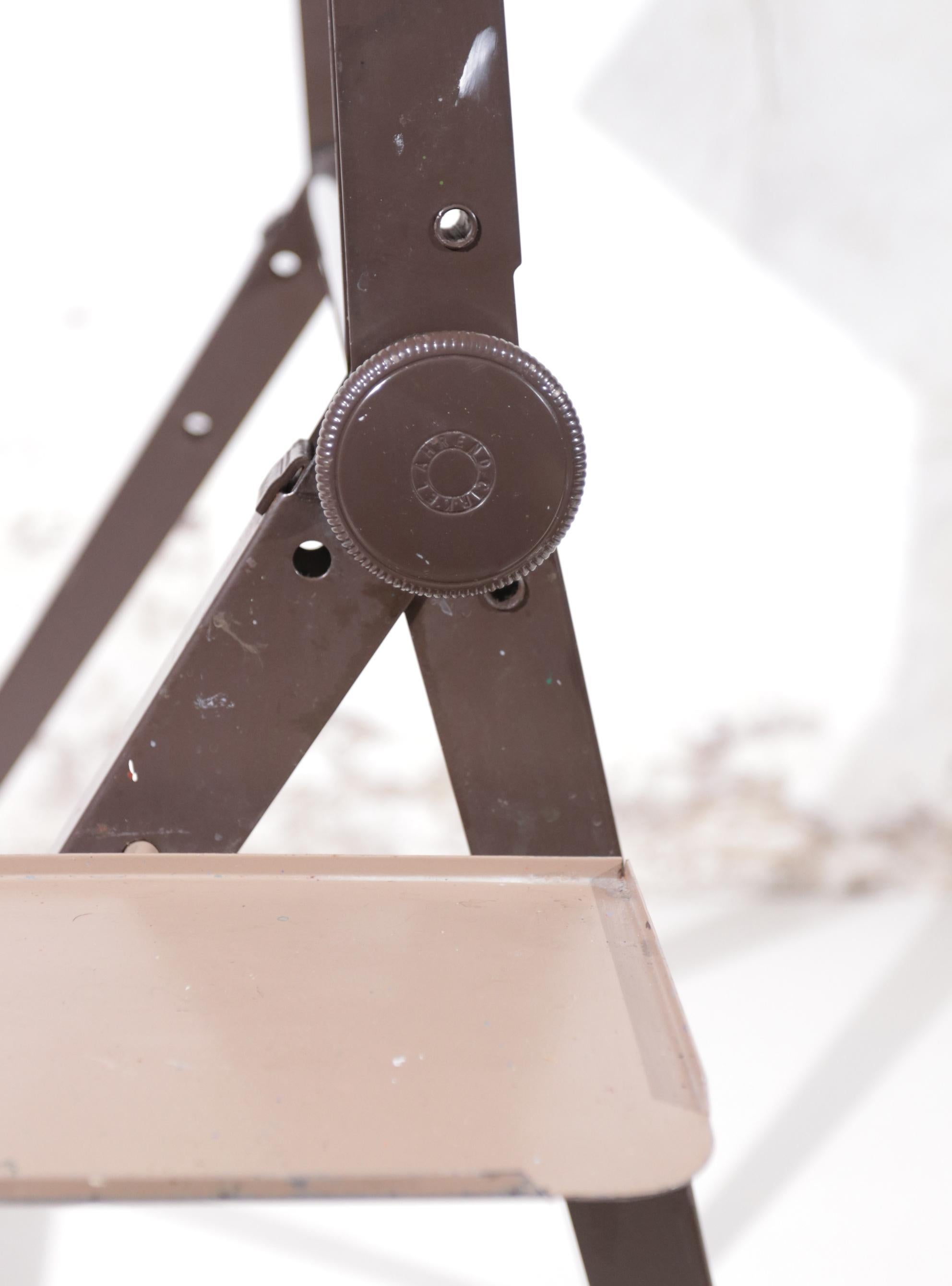 Set Reply Architect Drafting Table Friso Kramer / Wim Rietveld & Pyramid Chair 10