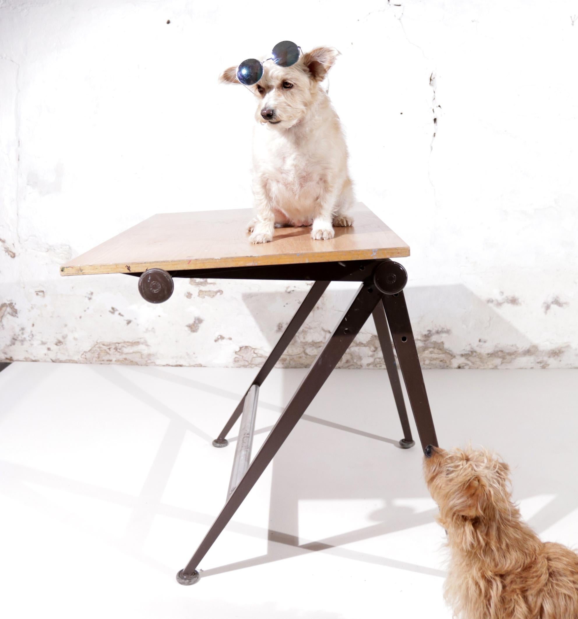 Set Reply Architect Drafting Table Friso Kramer / Wim Rietveld & Pyramid Chair 13