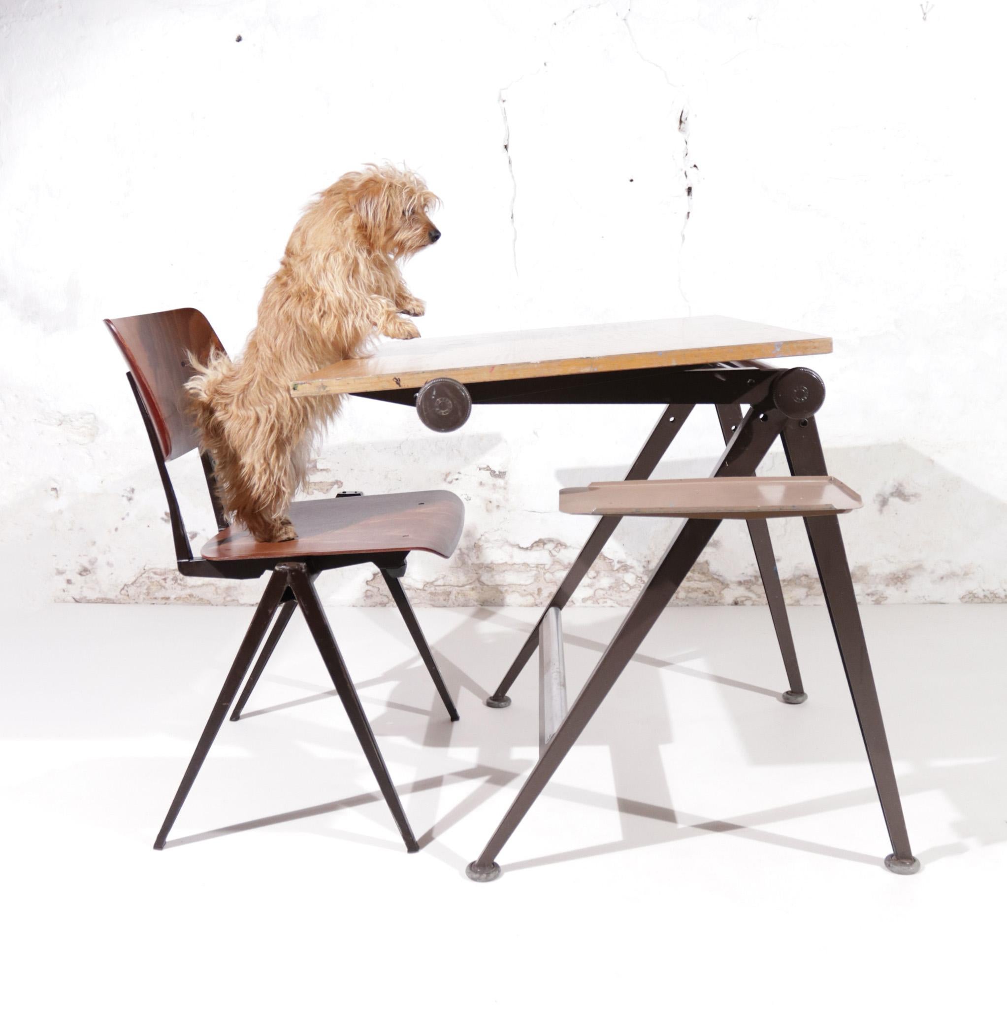 Set Reply Architect Drafting Table Friso Kramer / Wim Rietveld & Pyramid Chair In Good Condition In Boven Leeuwen, NL