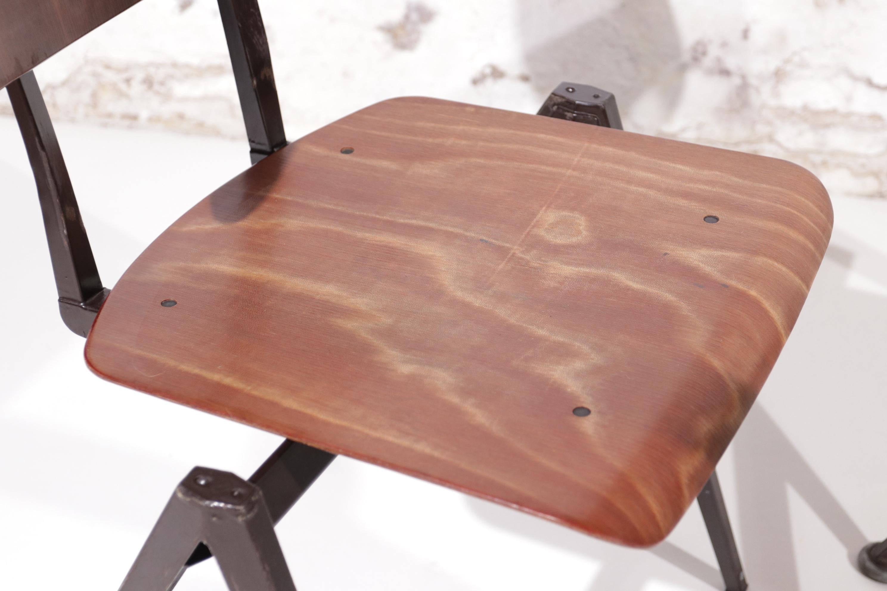 Mid-20th Century Set Reply Architect Drafting Table Friso Kramer / Wim Rietveld & Pyramid Chair