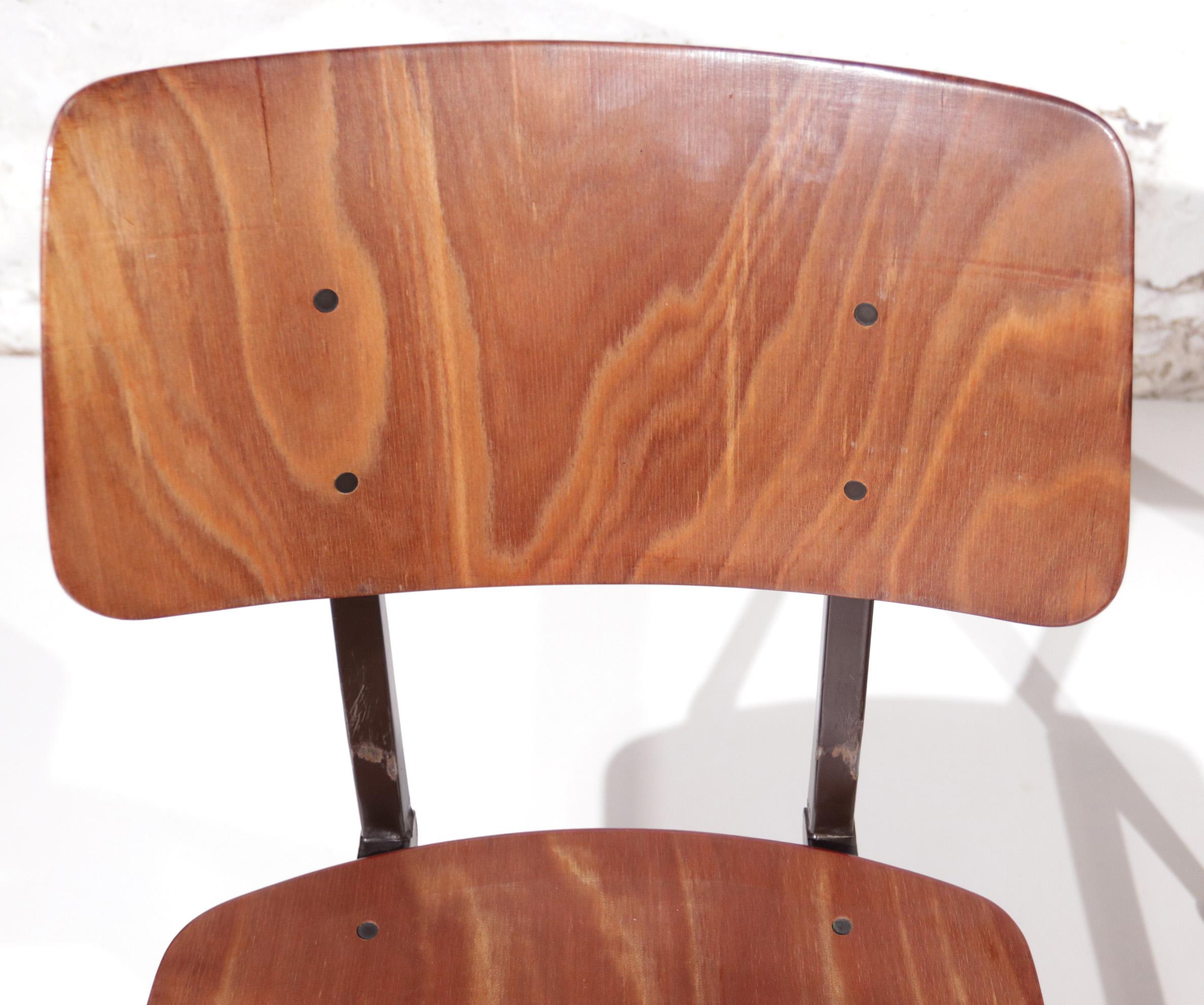 Steel Set Reply Architect Drafting Table Friso Kramer / Wim Rietveld & Pyramid Chair