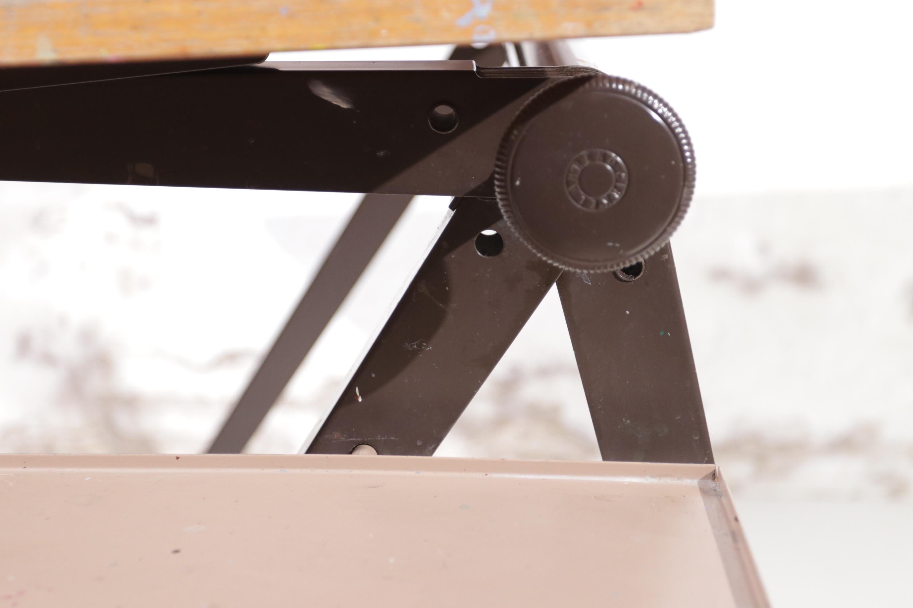 Set Reply Architect Drafting Table Friso Kramer / Wim Rietveld & Pyramid Chair 1