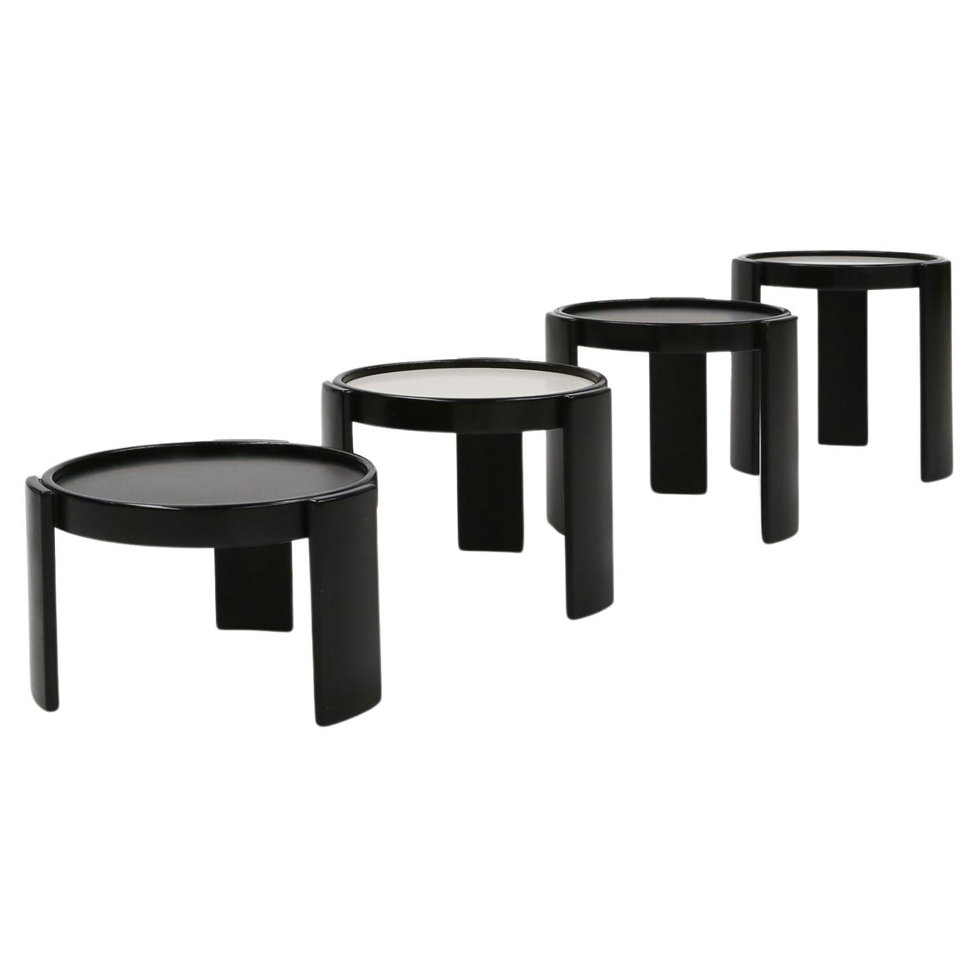 Set reversible Nesting-Tische von Gianfranco Frattini für Cassina, Italien, ca. 1960