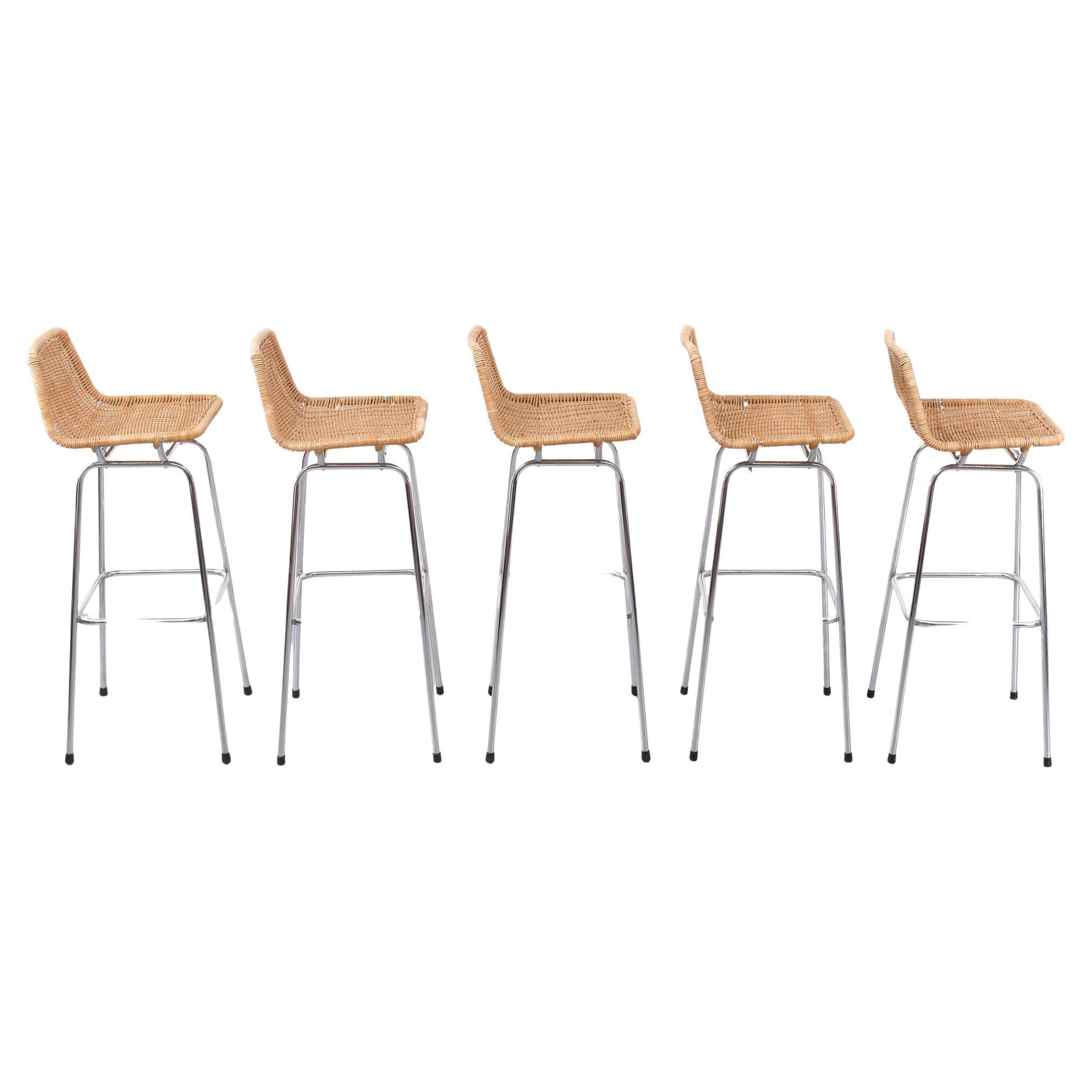 Wonderful Set of 5 Rohe Noordwolde Wicker stools. Design by Dirk Van Sliedrecht 1960s Chrome on Metal legs. Nice elegant design. Normal wear and tear. see photos.